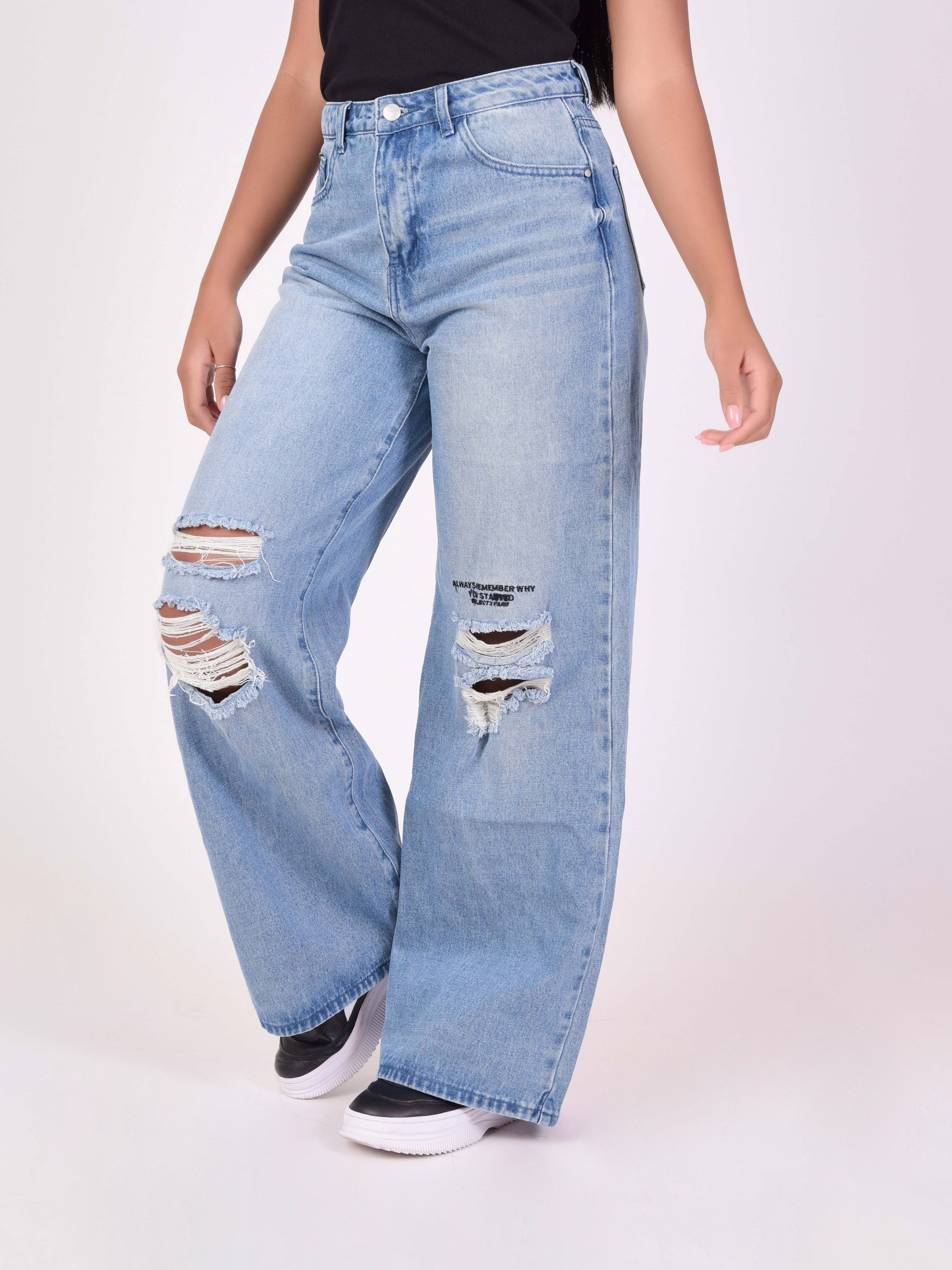 f2190030a-bleu-modelshot
