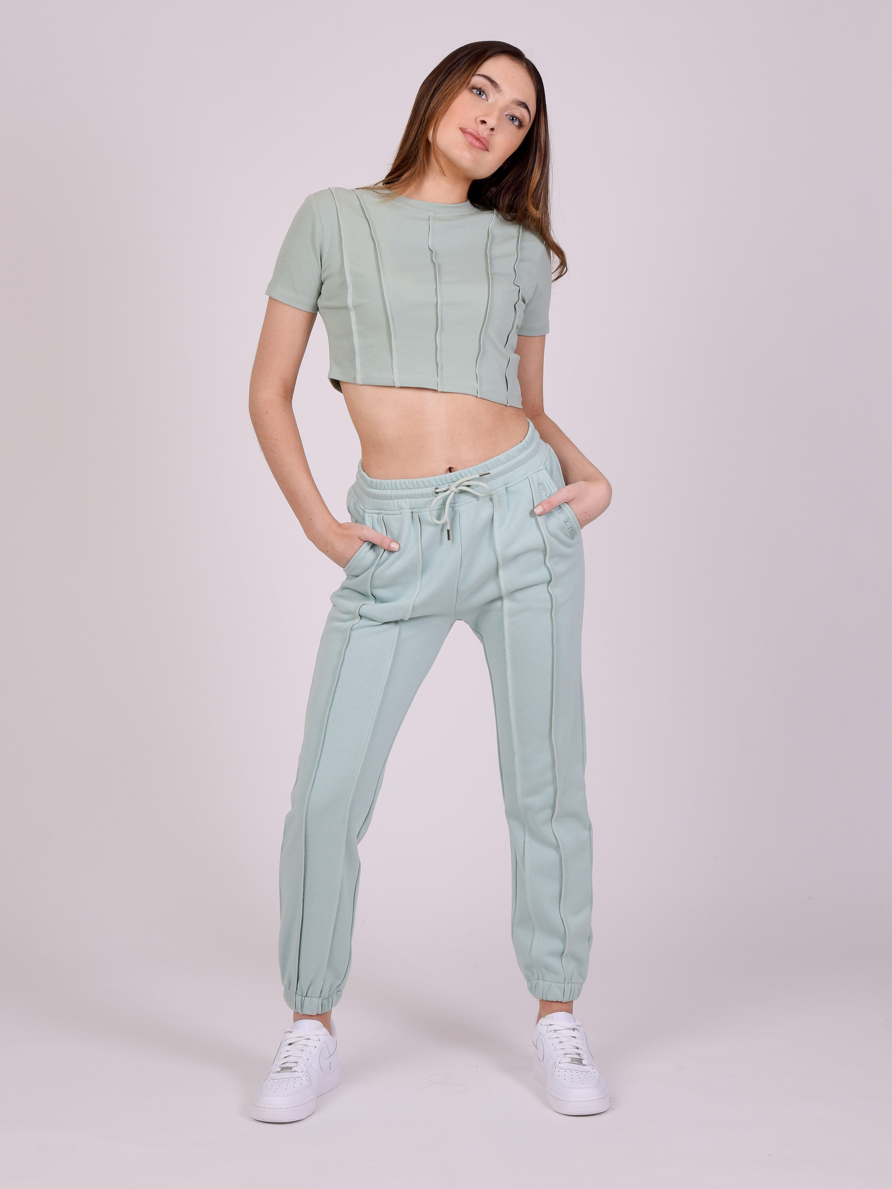 Crop T-shirt with raw edges-3