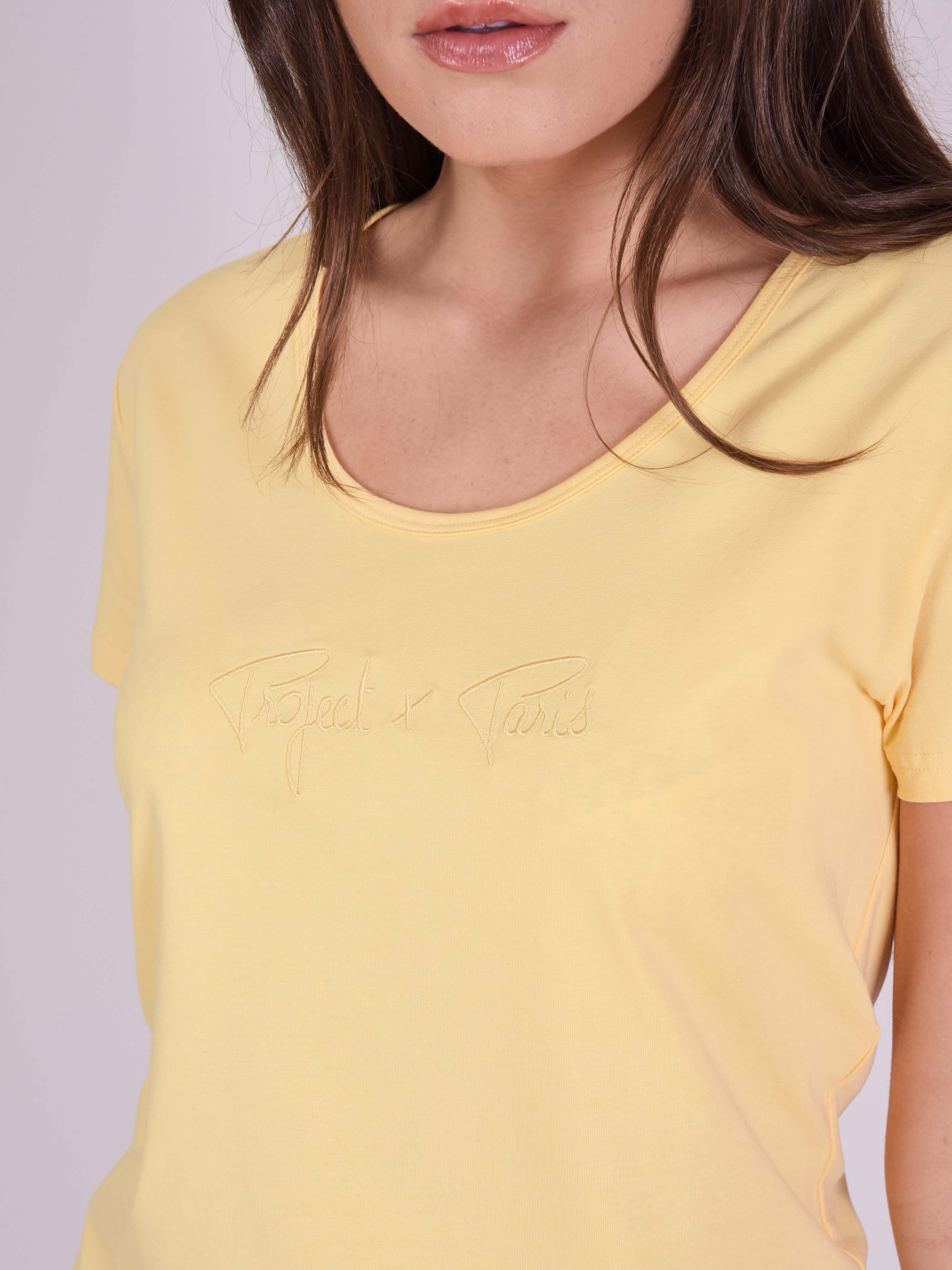 Basic T-shirt with tone-on-tone logo embroidery-6