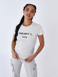 f221119-greige-modelshot