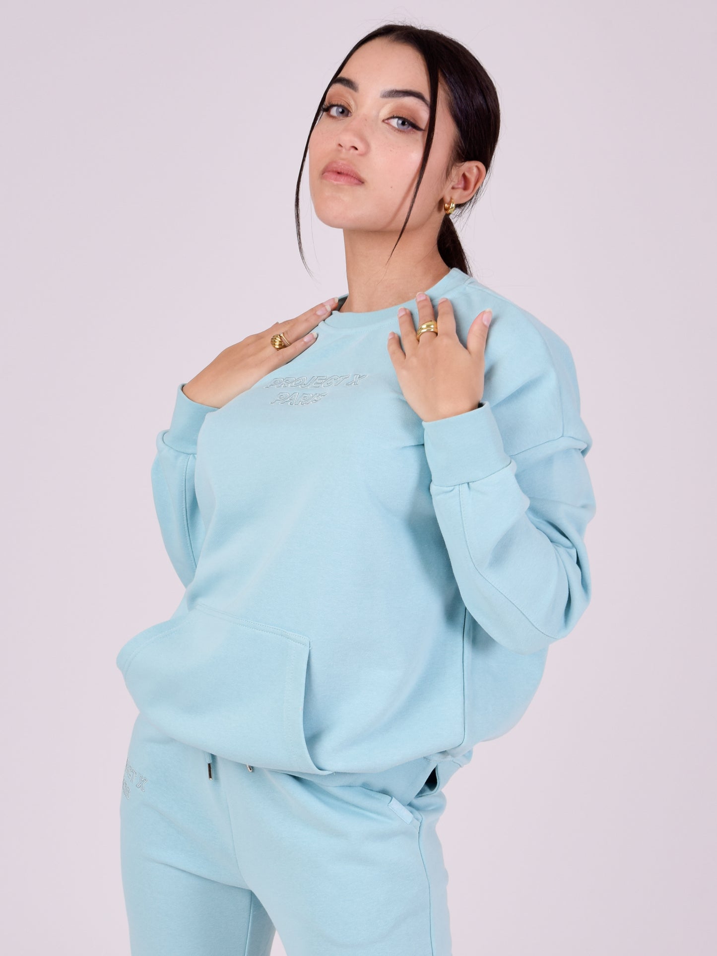 f222122-cyan