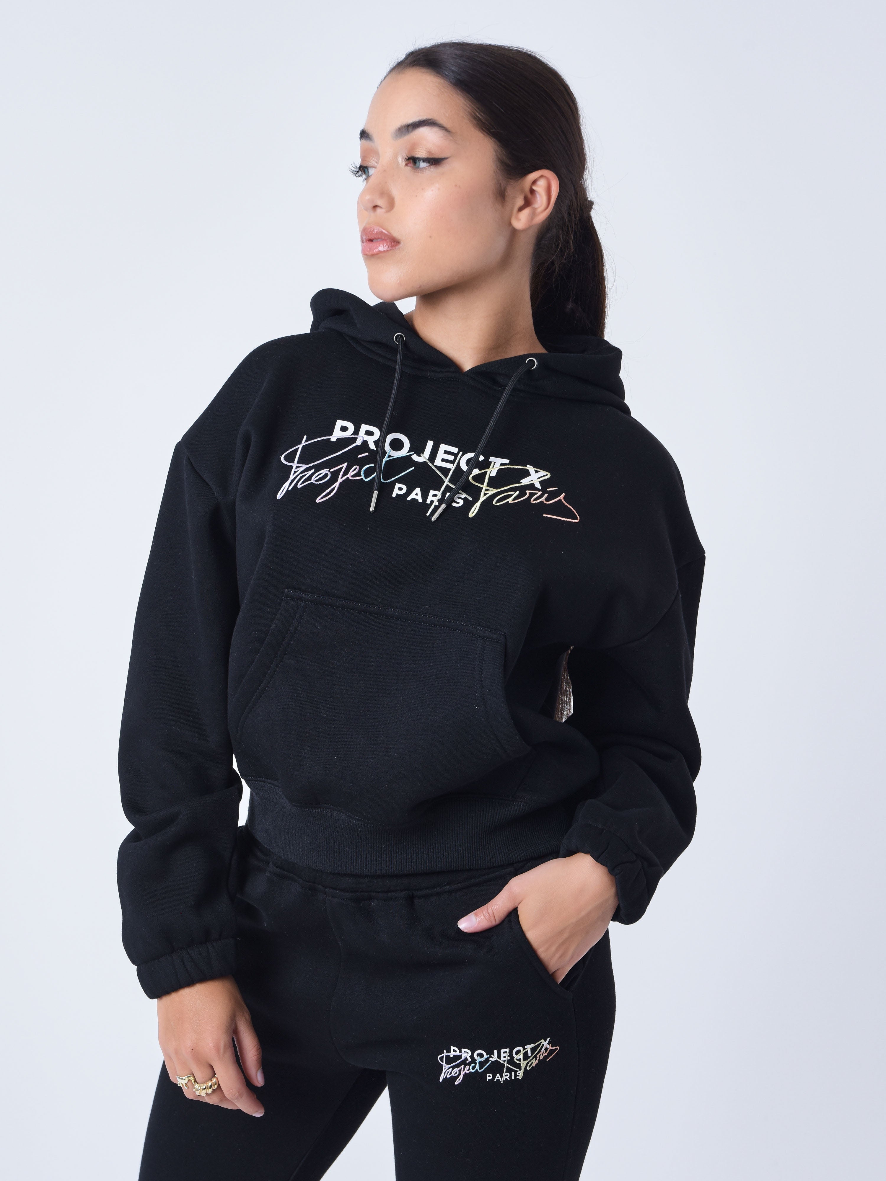 f222128-noir