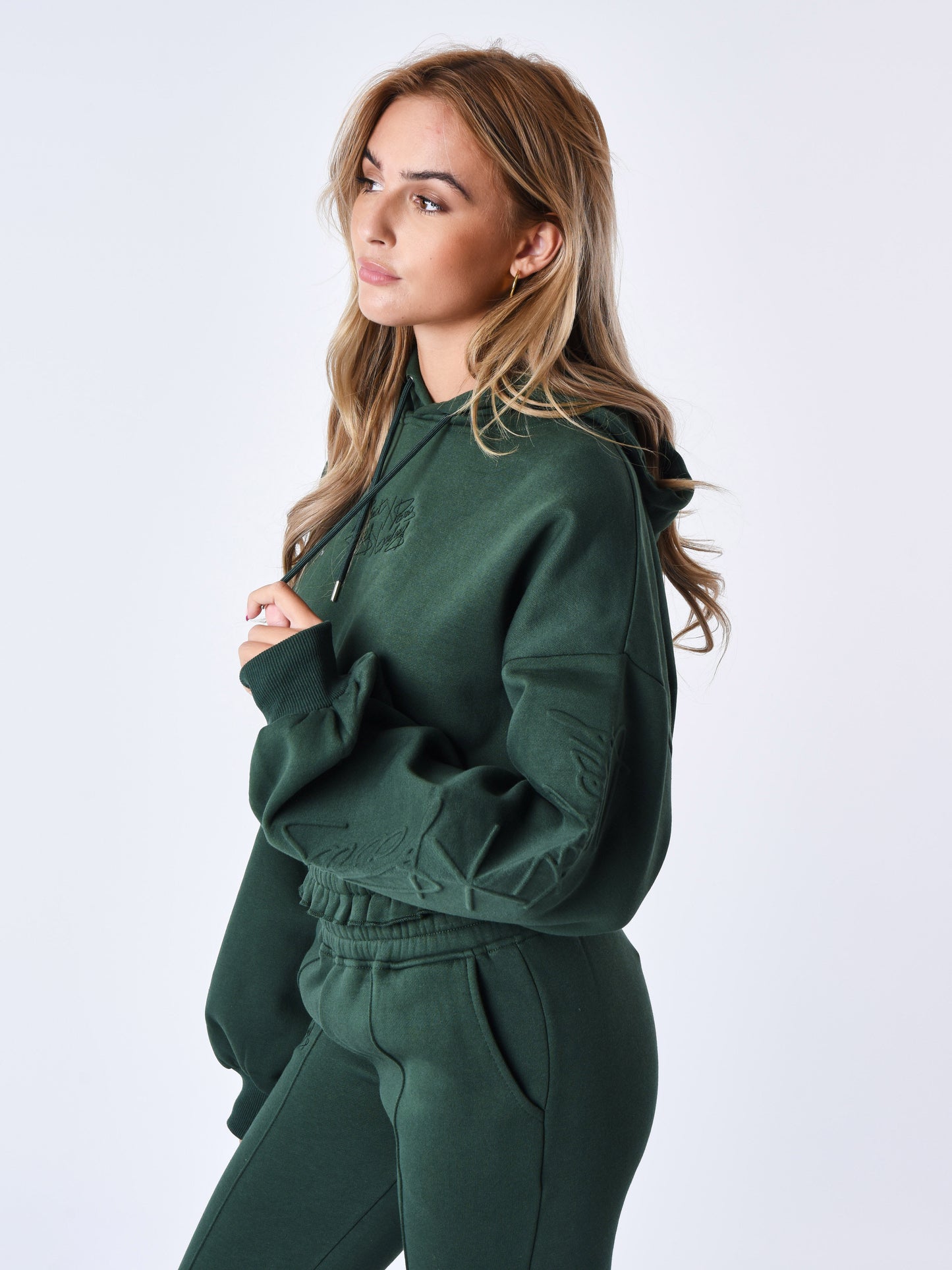 f222137-vert-modelshot