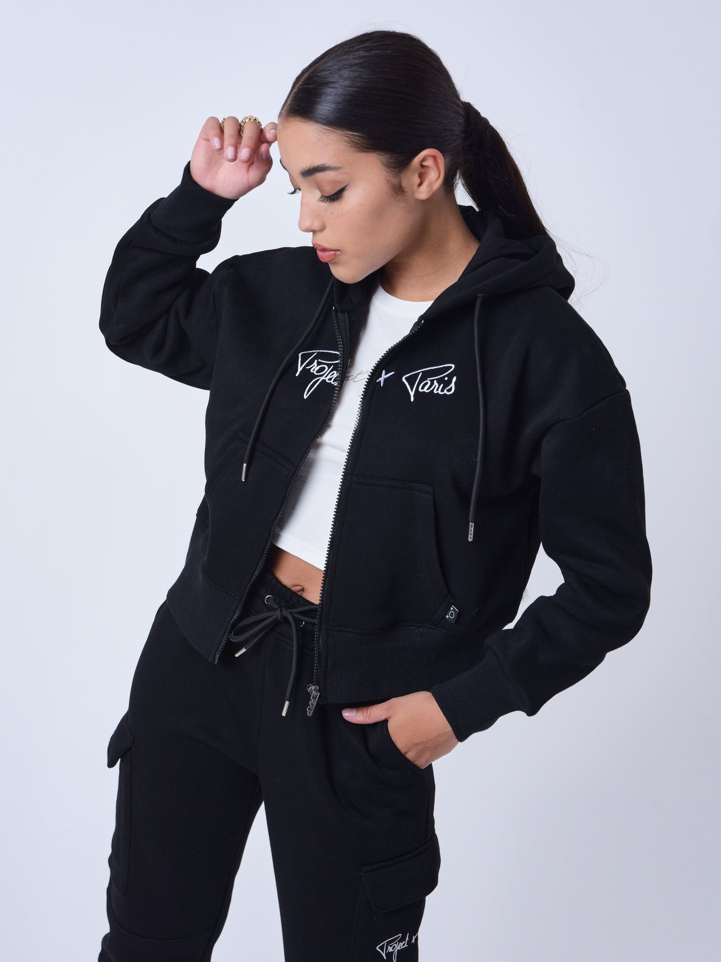 f223156-noir