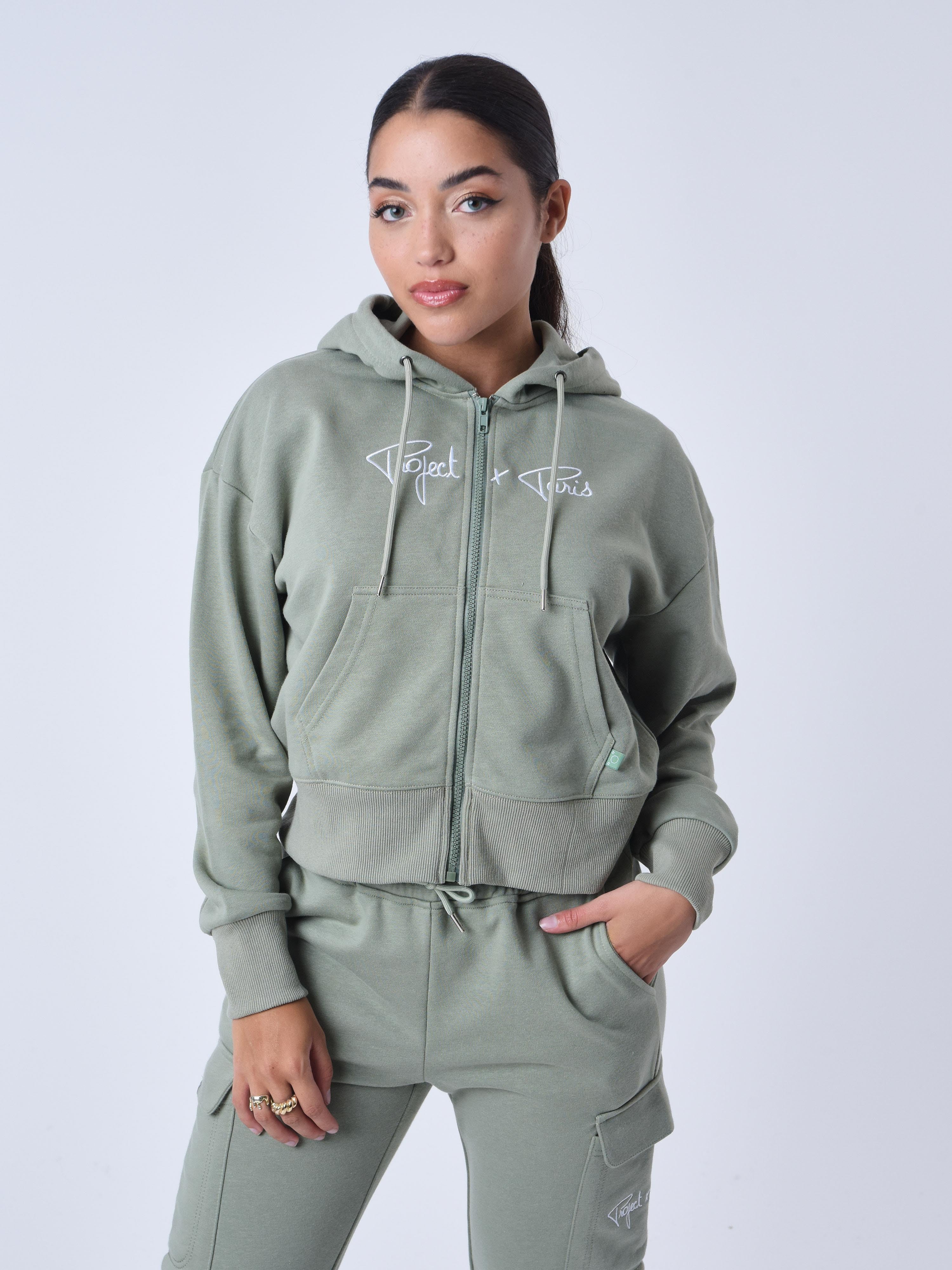 f223156-kaki