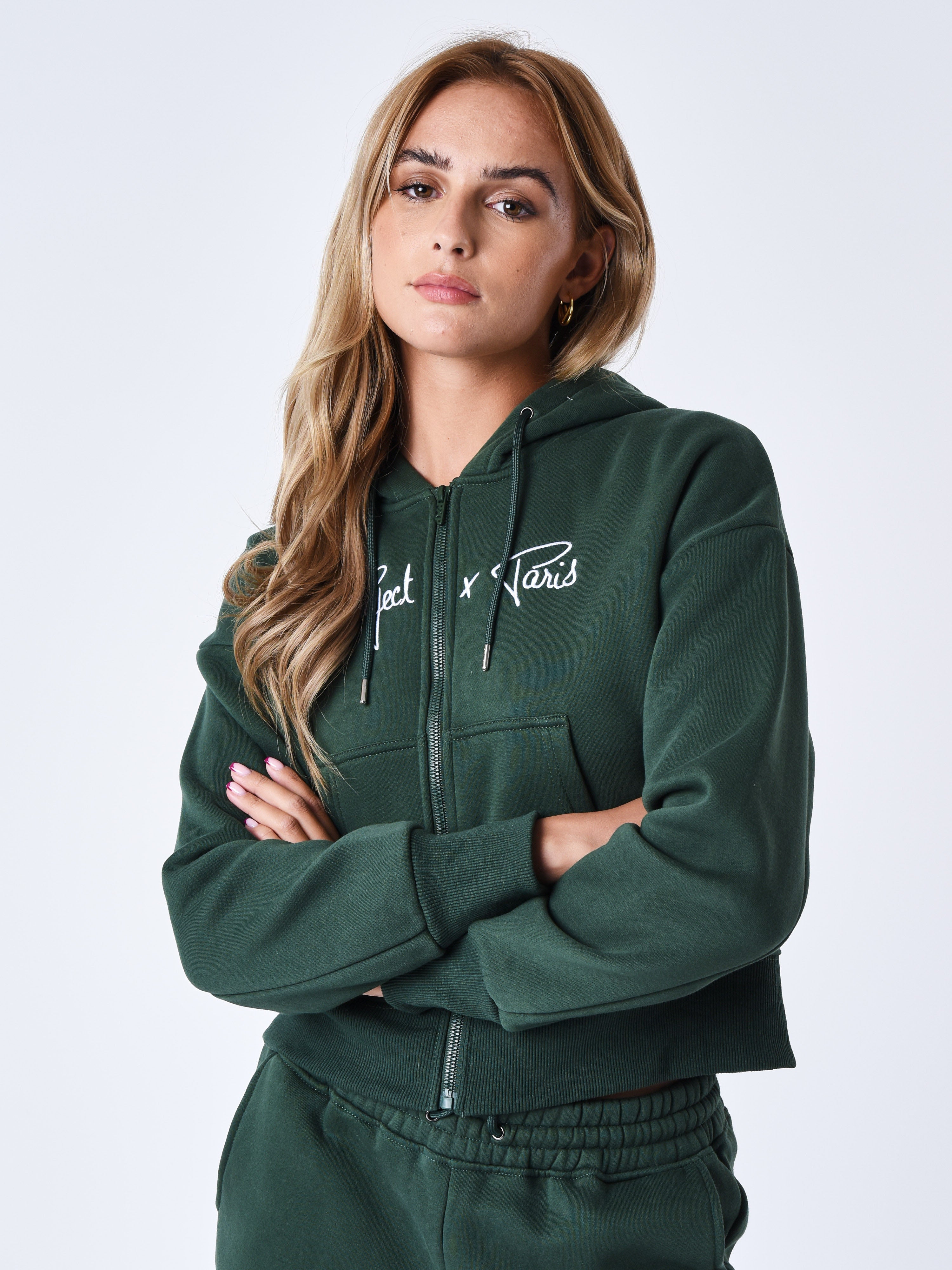 f223156-vert-modelshot