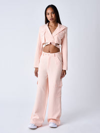 f223157-pale-peach-modelshot