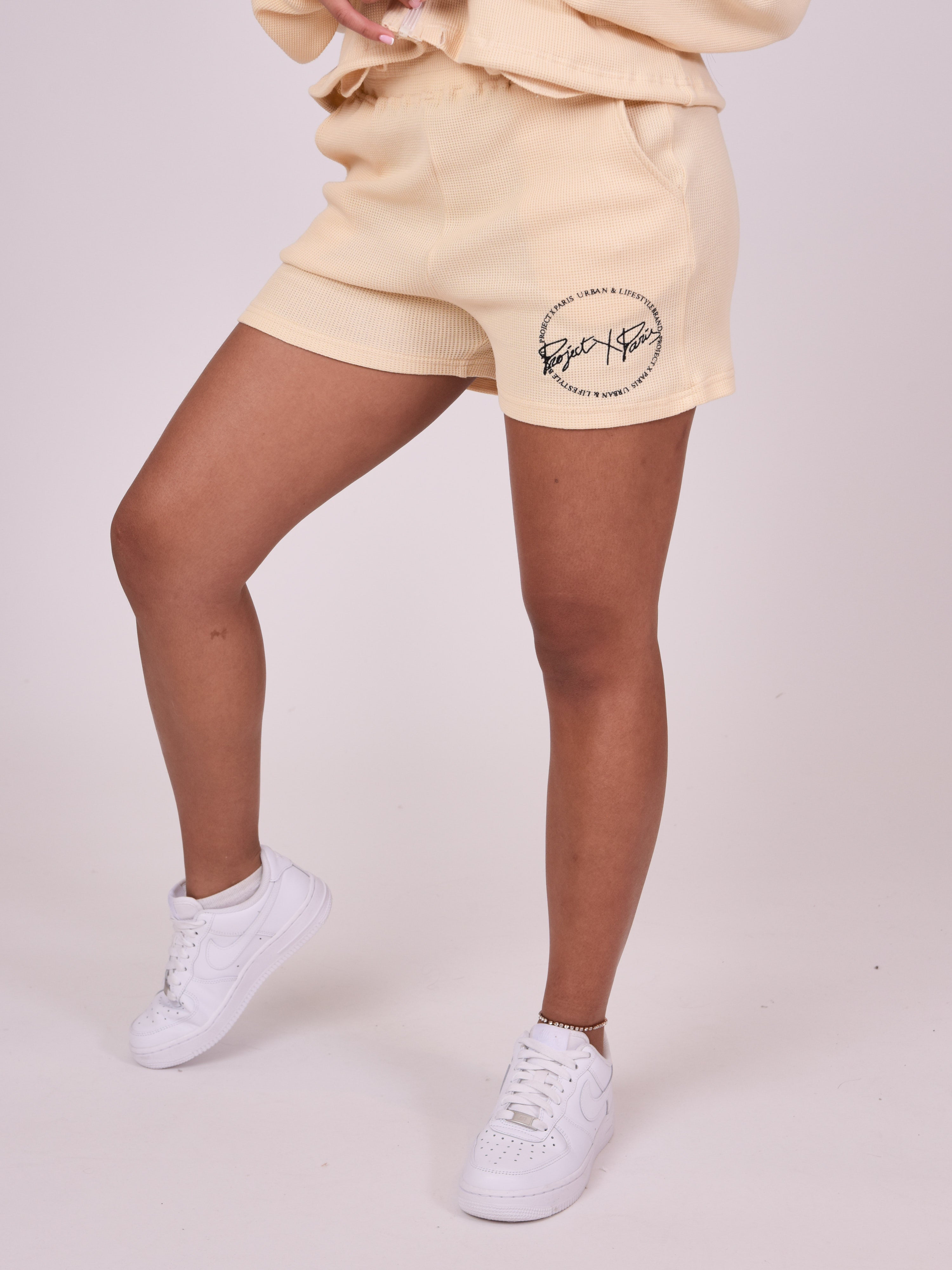 Honeycomb effect Shorts-4