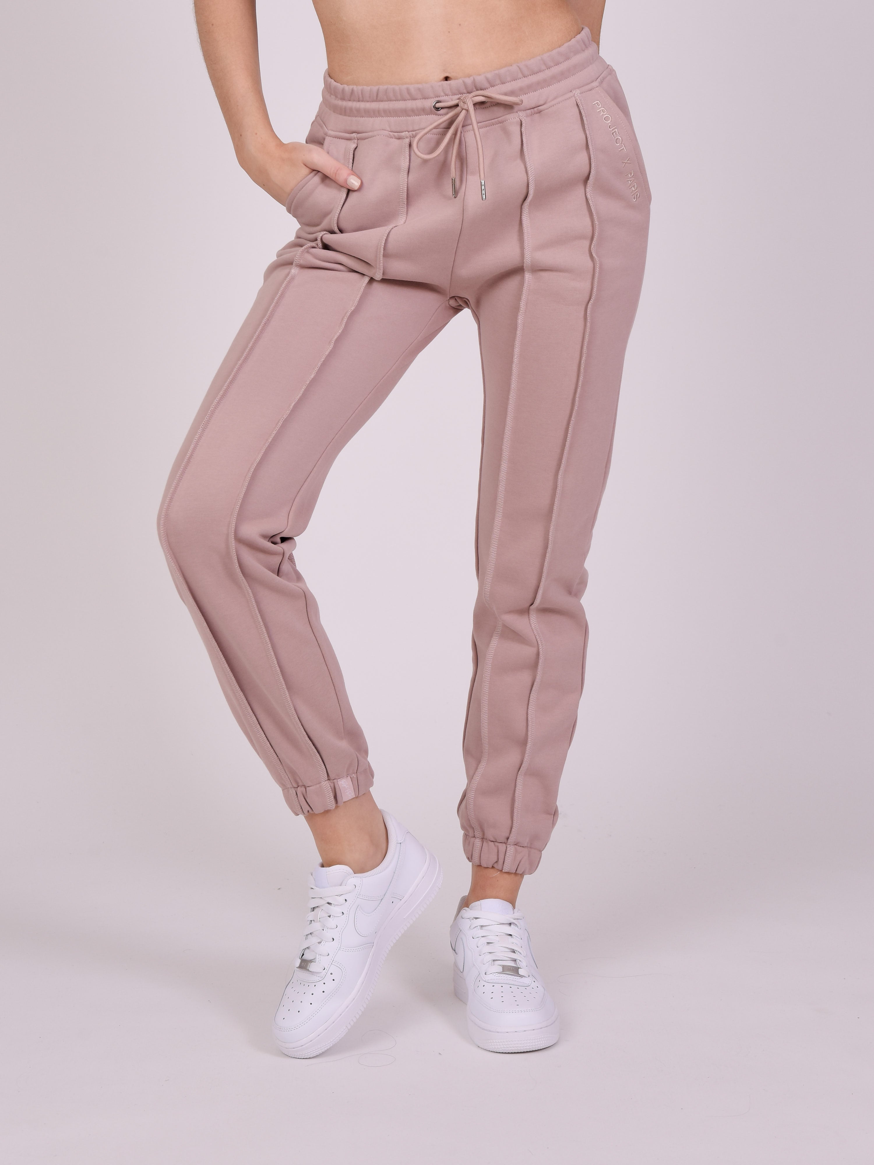 Jogger bottoms with overlocked edges-7