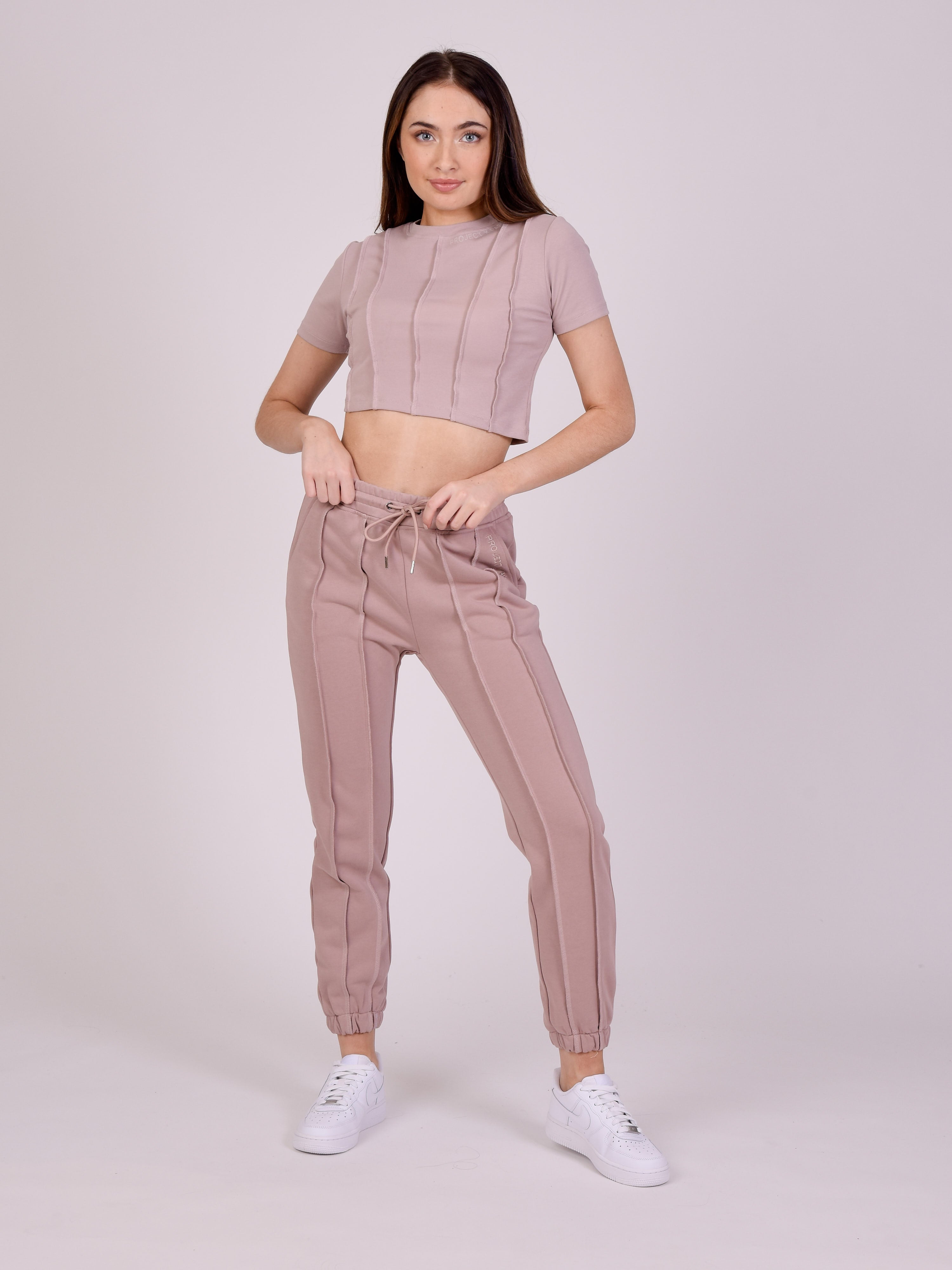 Jogger bottoms with overlocked edges-9