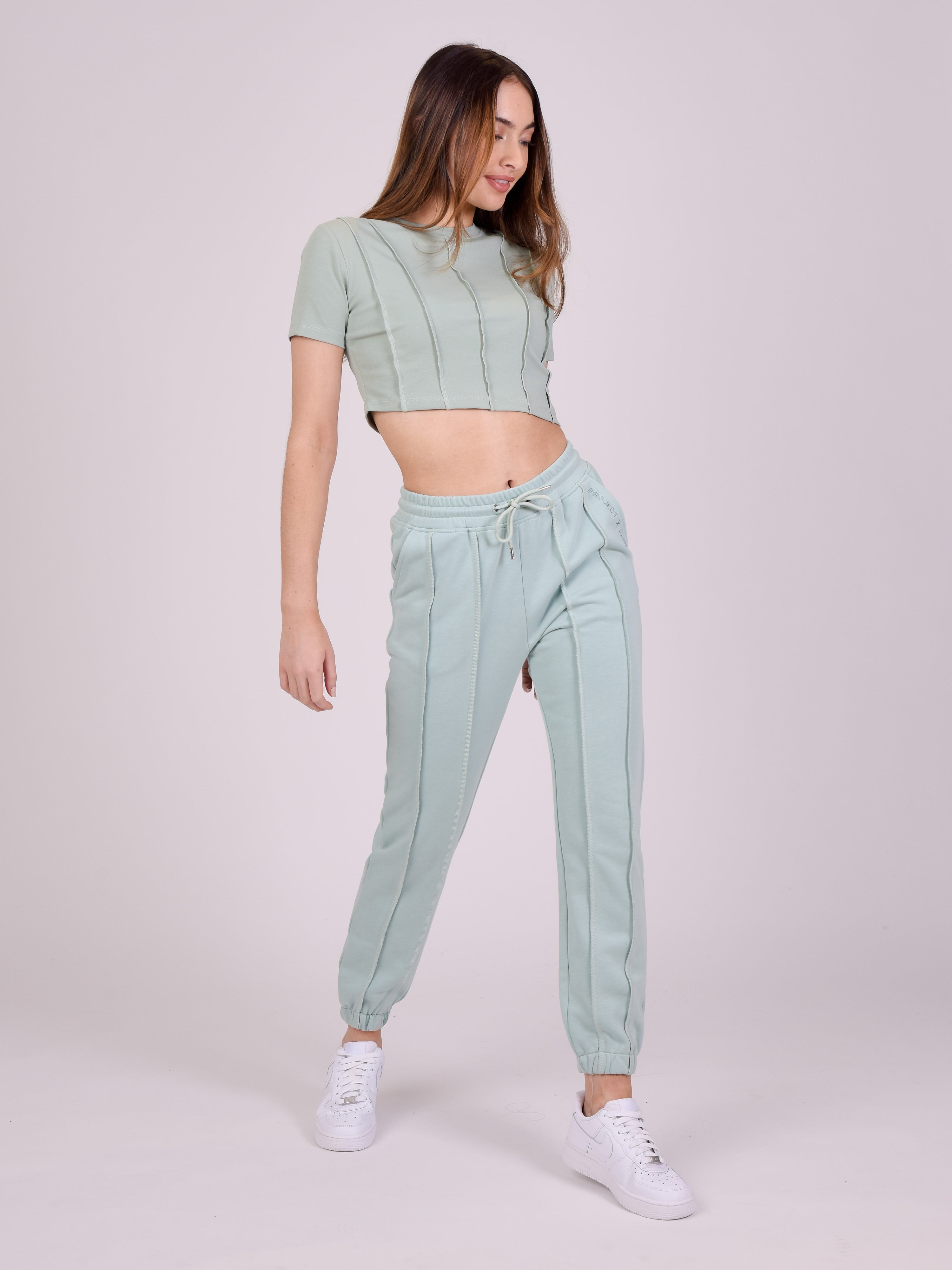 Jogger bottoms with overlocked edges-3