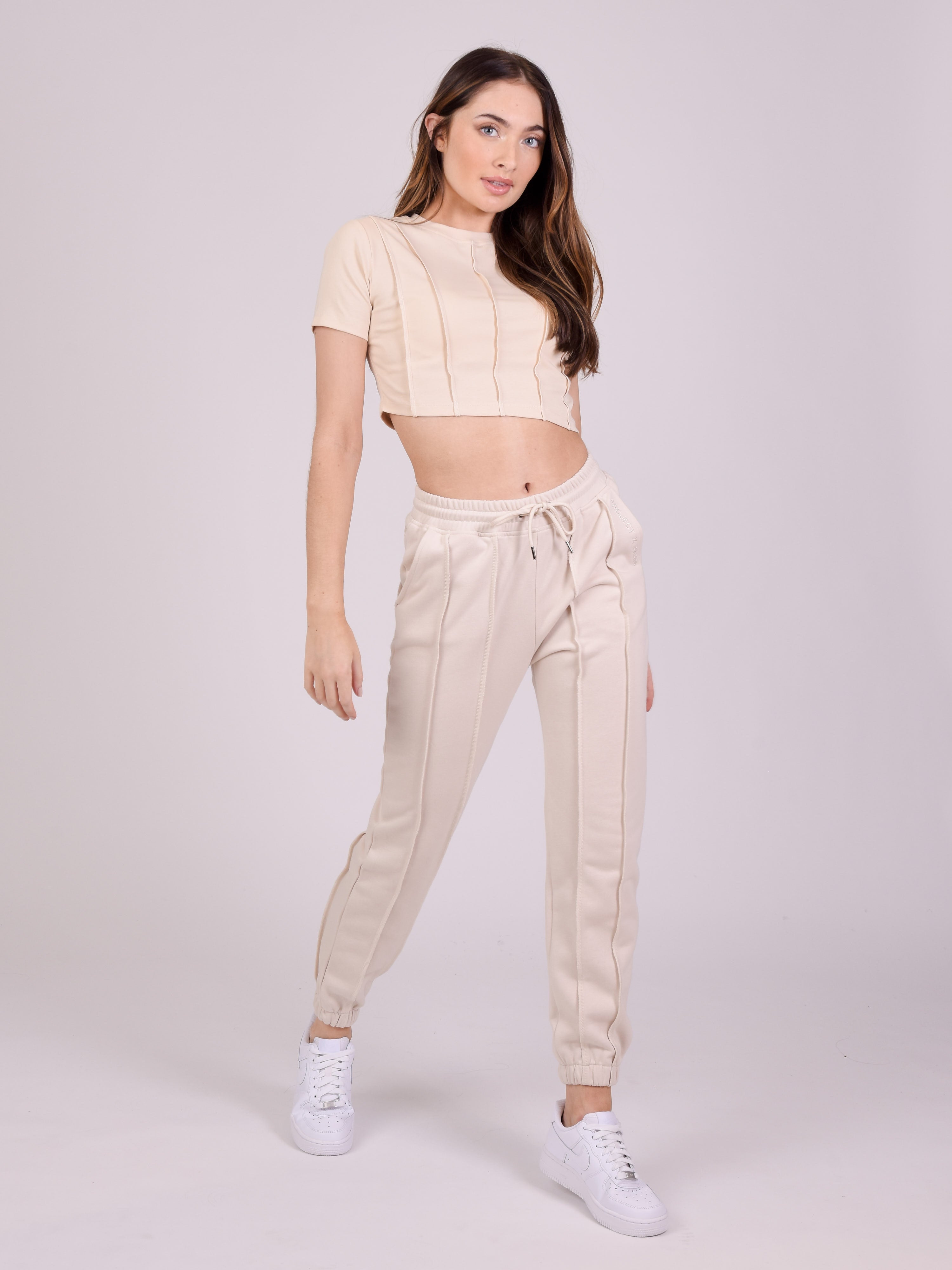 Jogger bottoms with overlocked edges-3