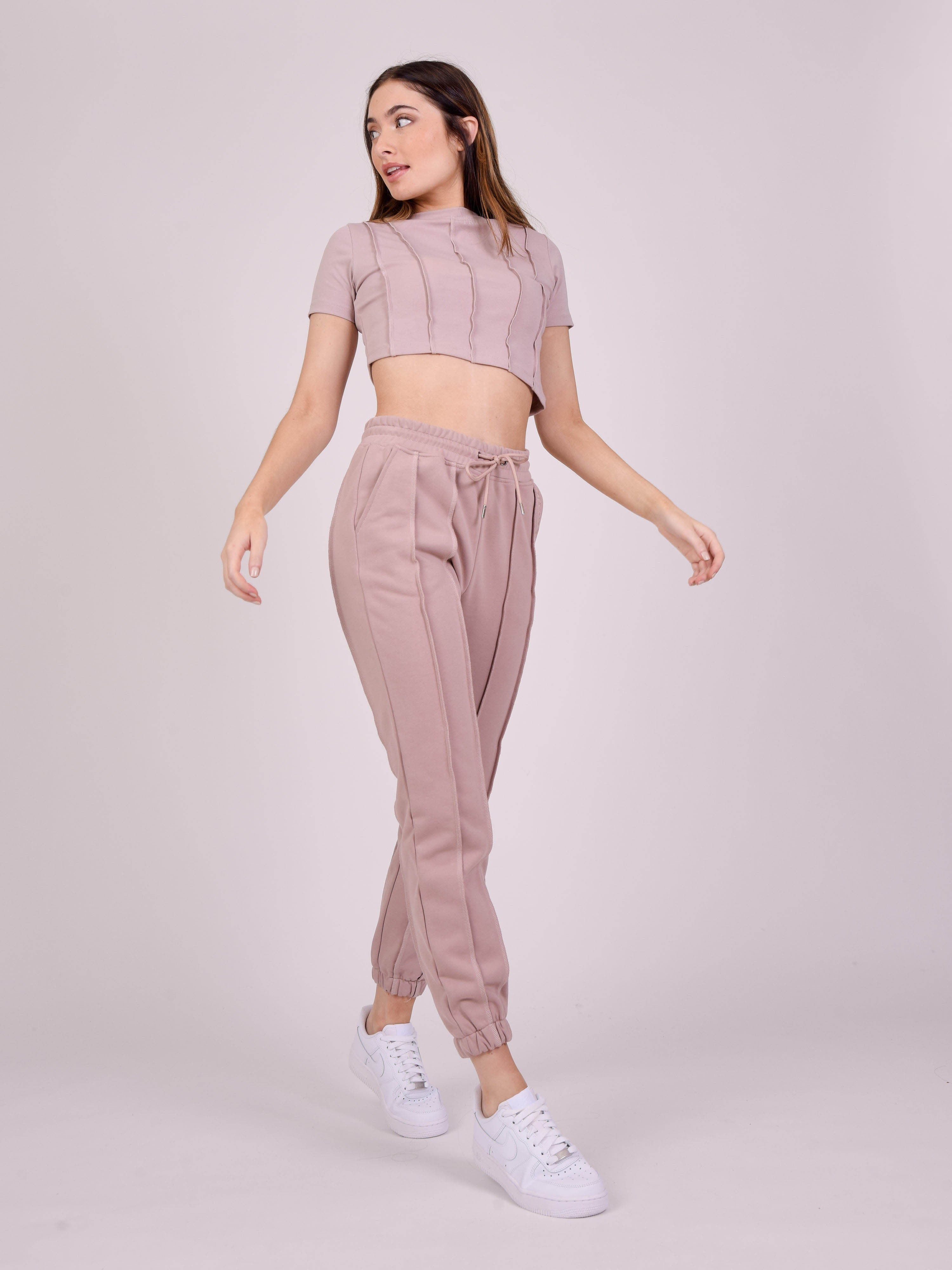 Jogger bottoms with overlocked edges-8