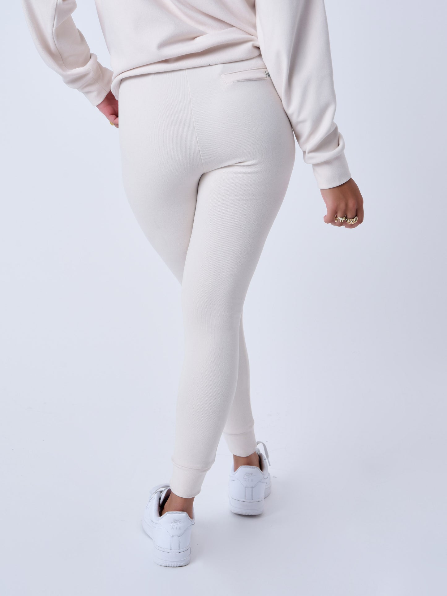 f224130-beige-modelshot