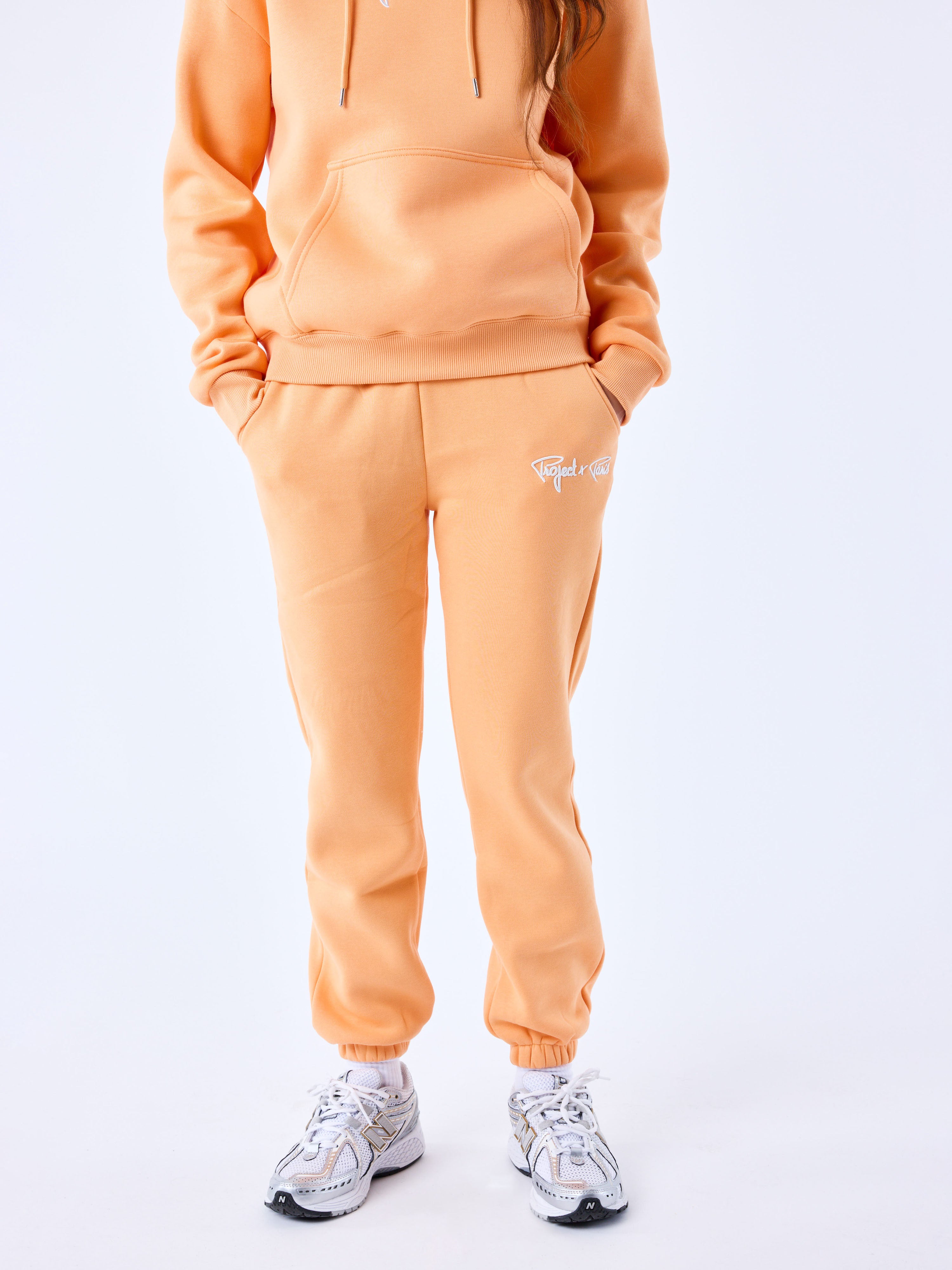 f224138-apricot-cream