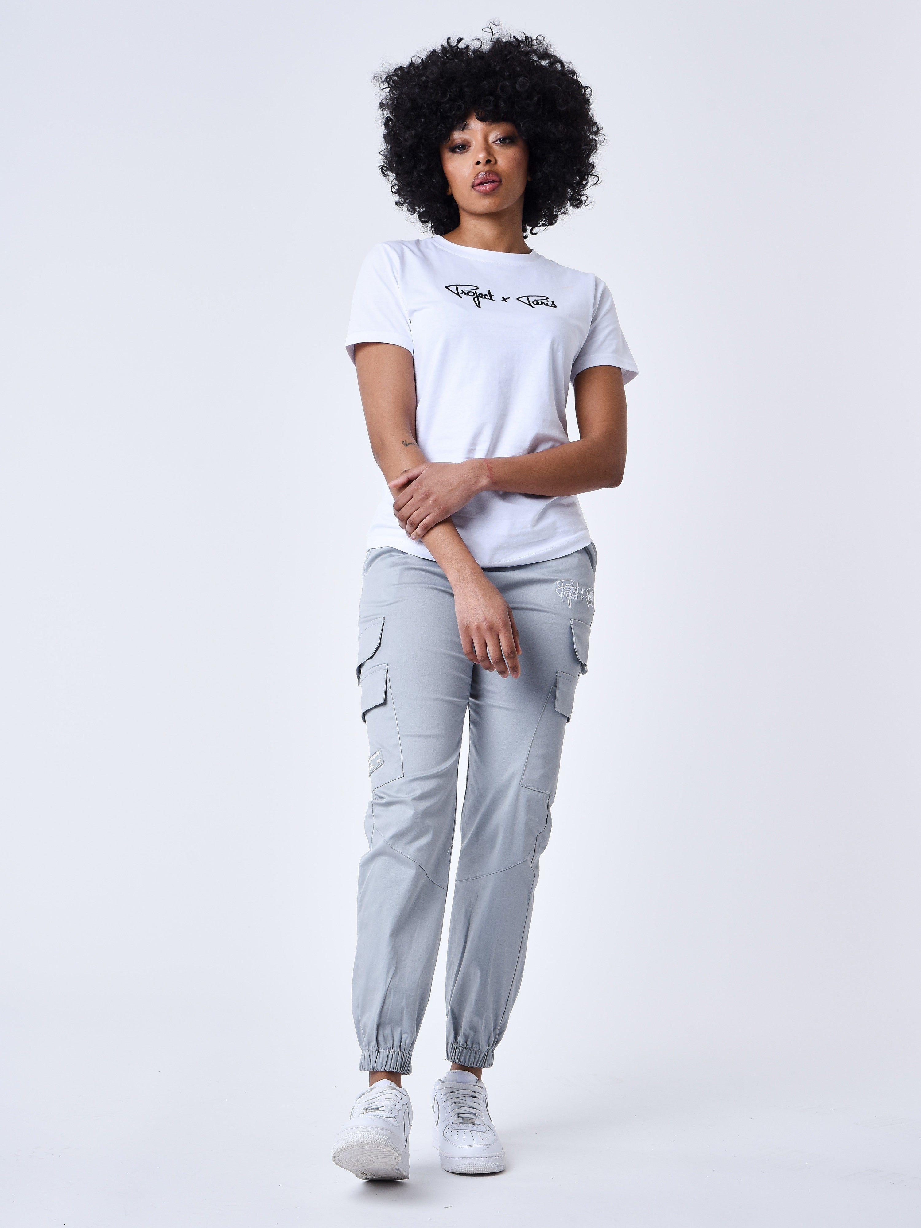 f224141-gris-clair-modelshot