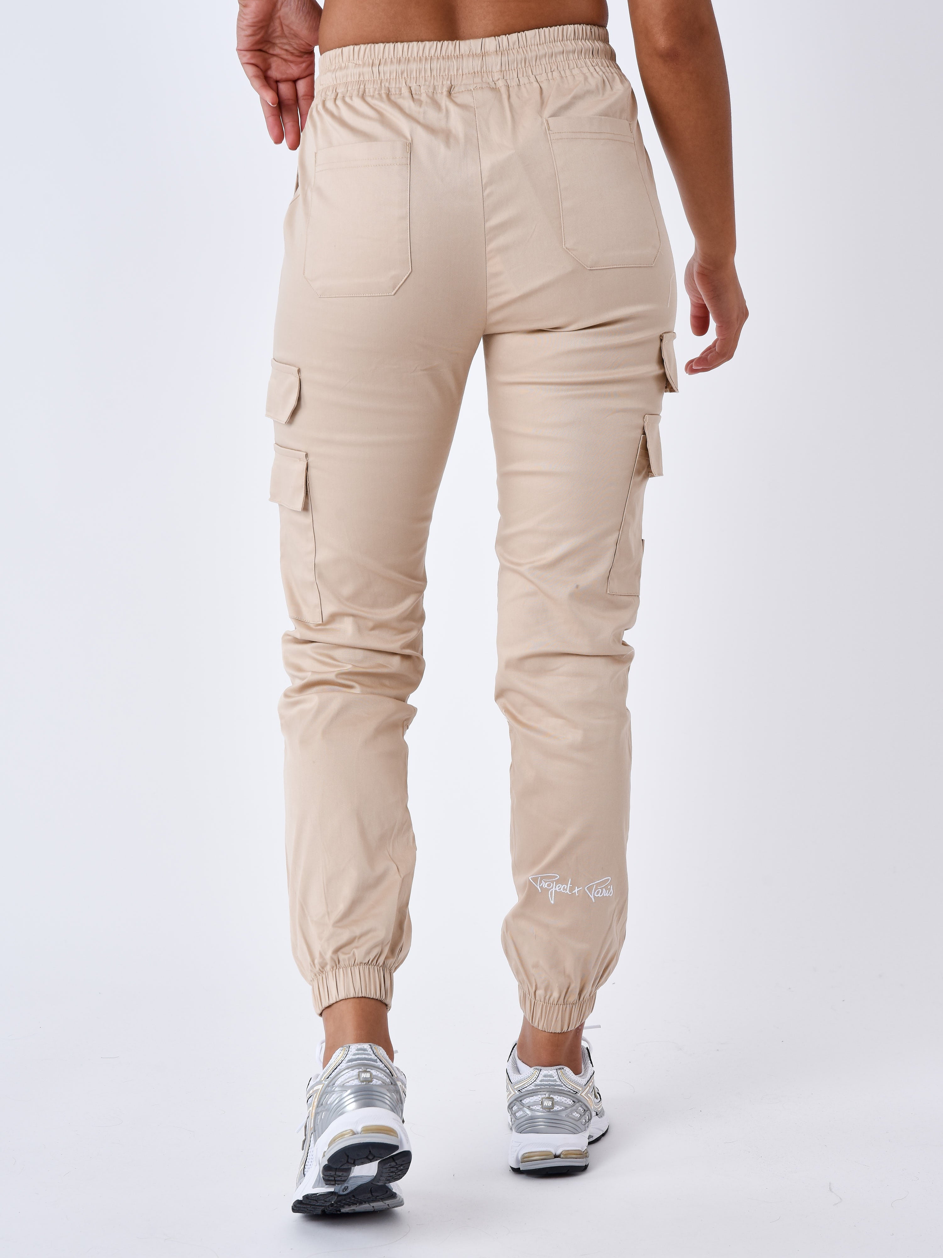 f224141-beige