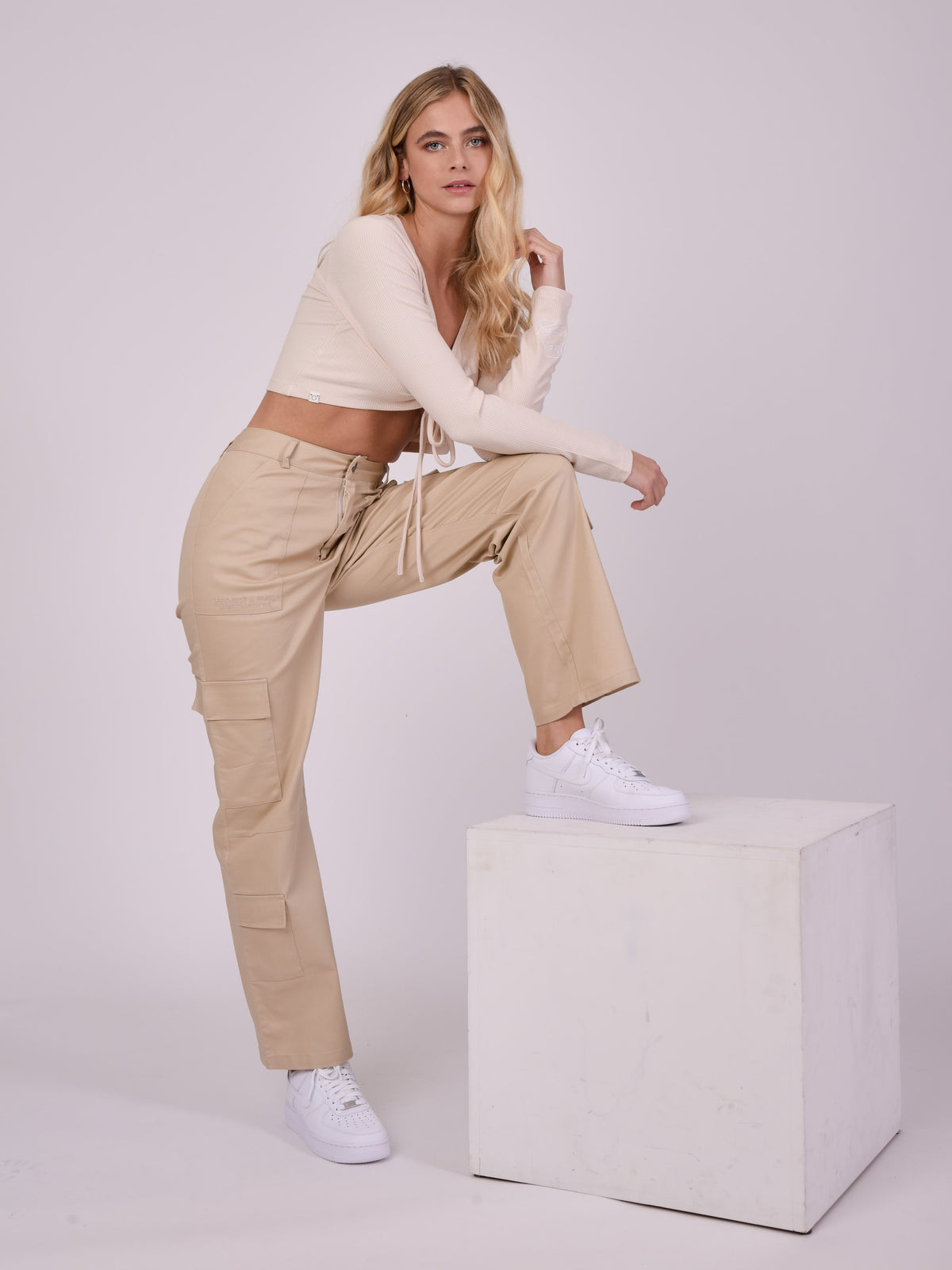 f224199-beige