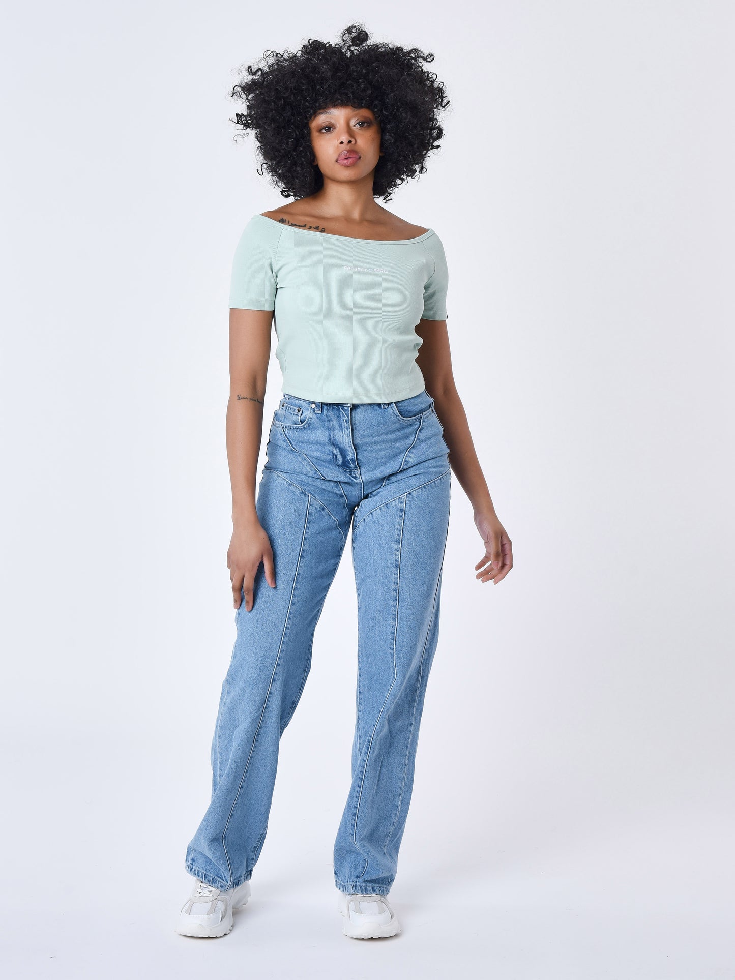 f231004-vert-d-eau-modelshot