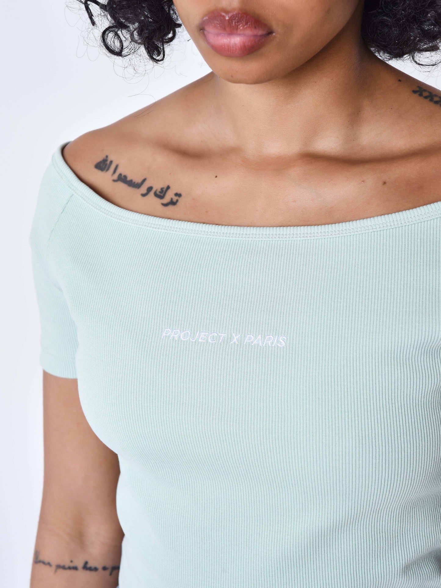 f231004-vert-d-eau-modelshot