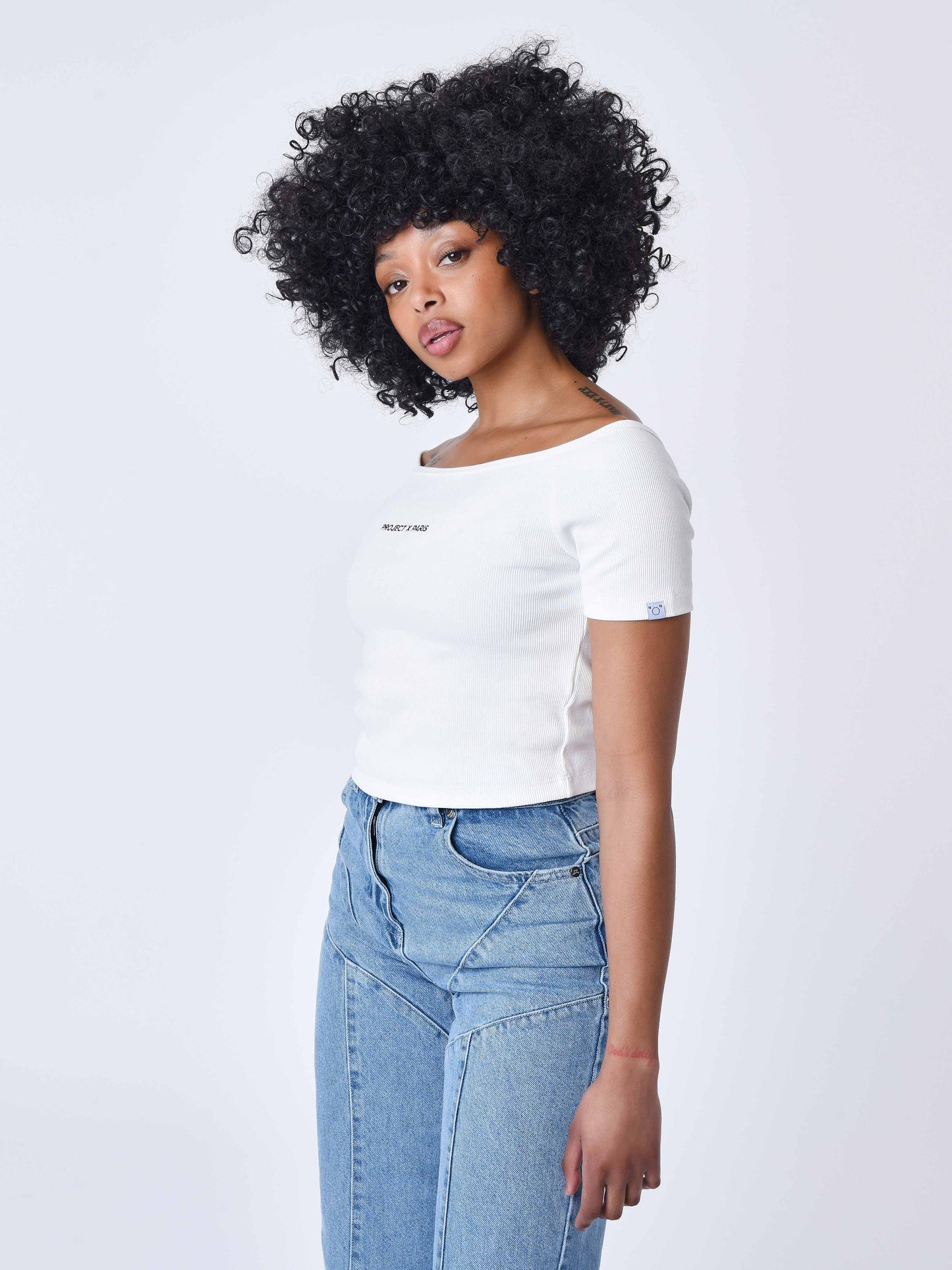 f231004-blanc-casse-modelshot