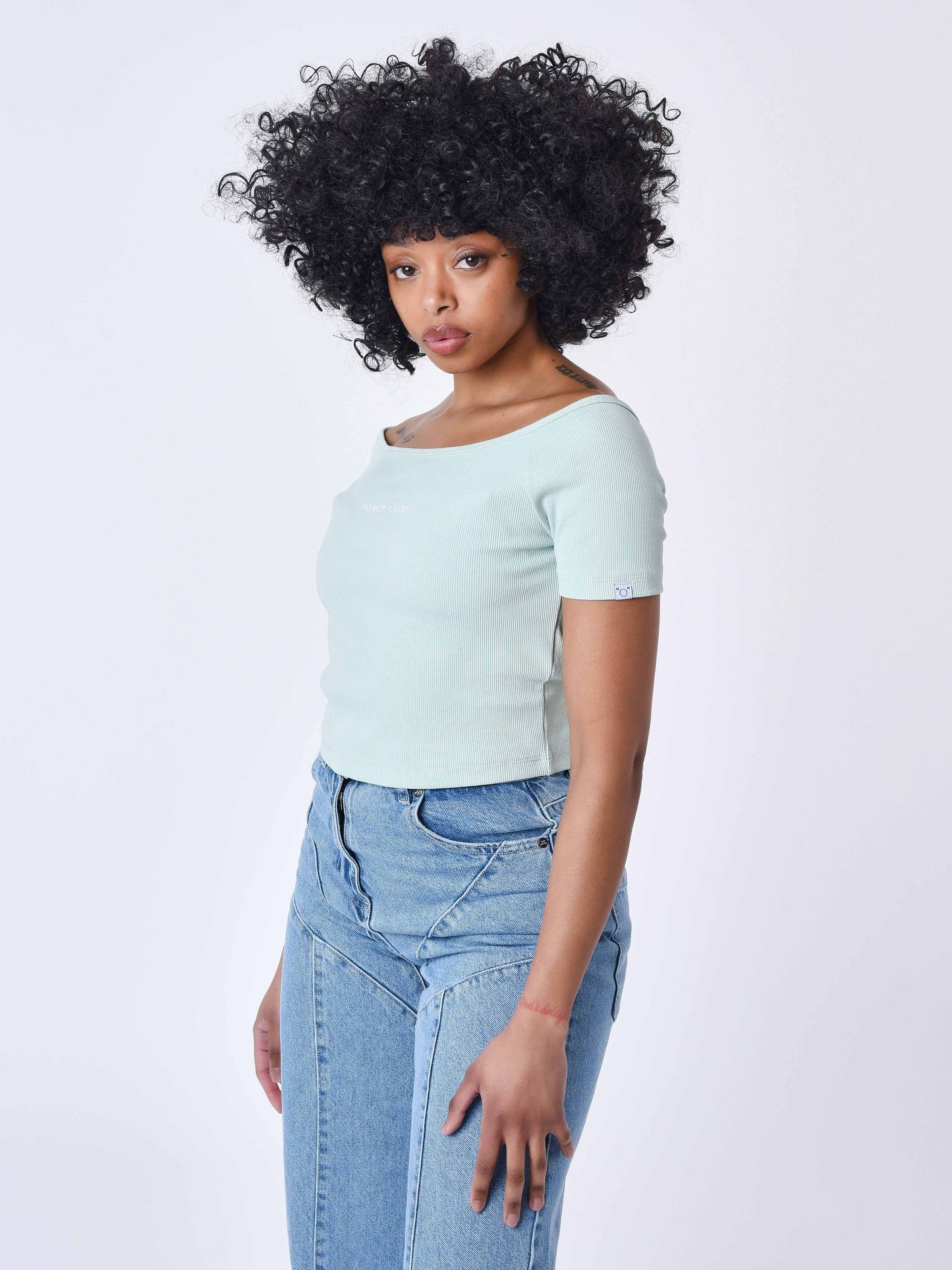 f231004-vert-d-eau-modelshot