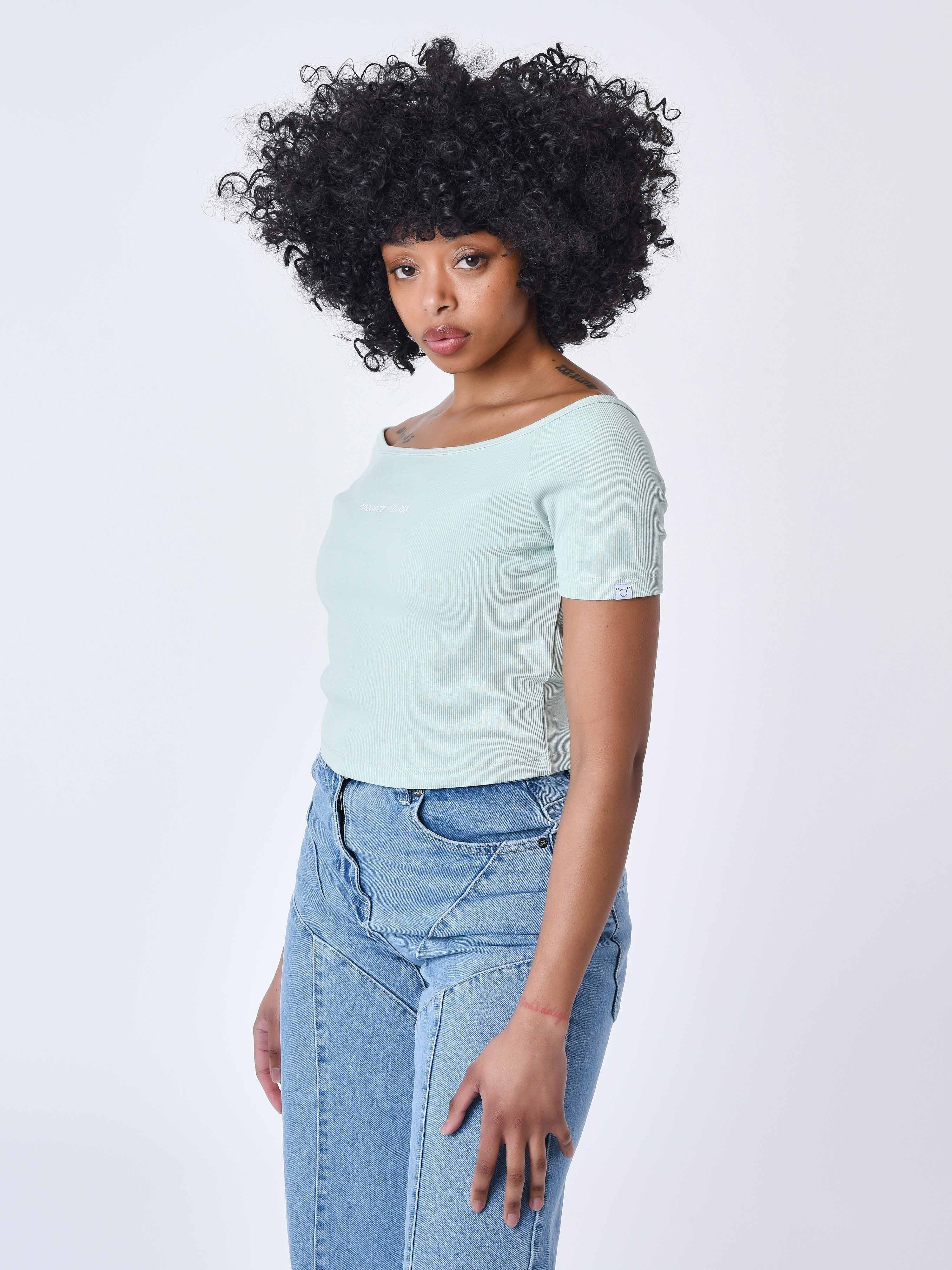 f231004-vert-d-eau-modelshot