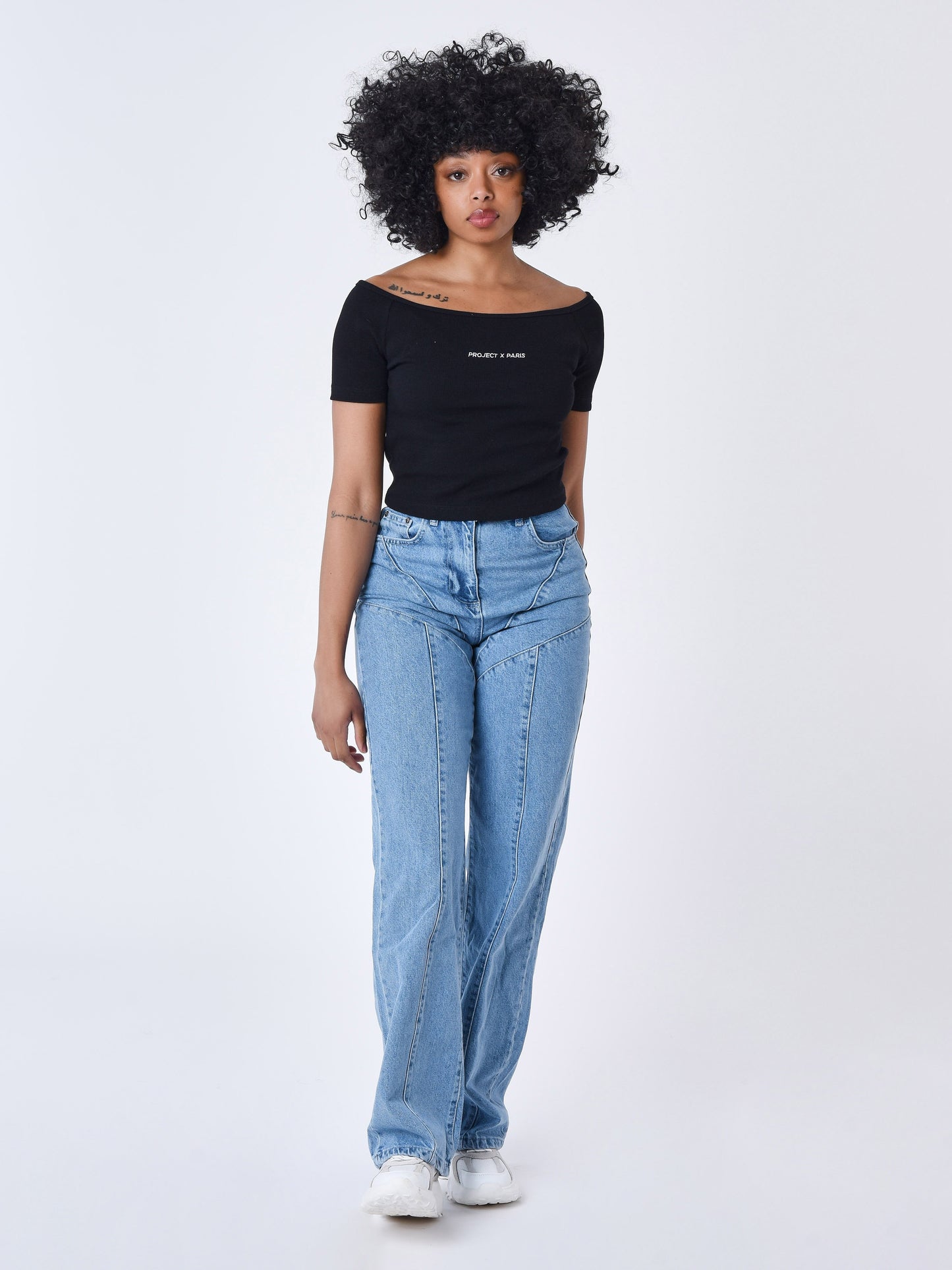 f231004-noir-modelshot