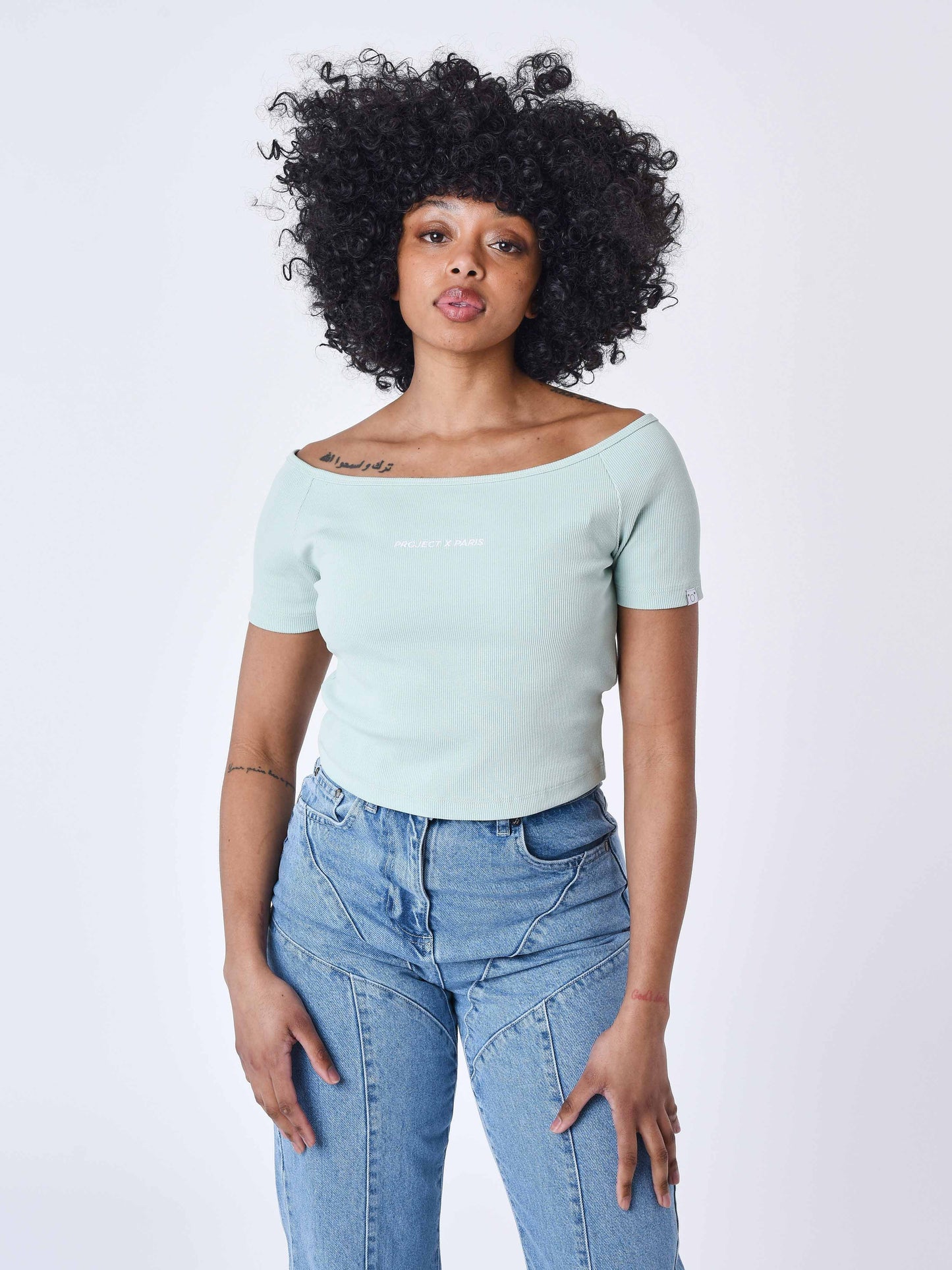f231004-vert-d-eau-modelshot