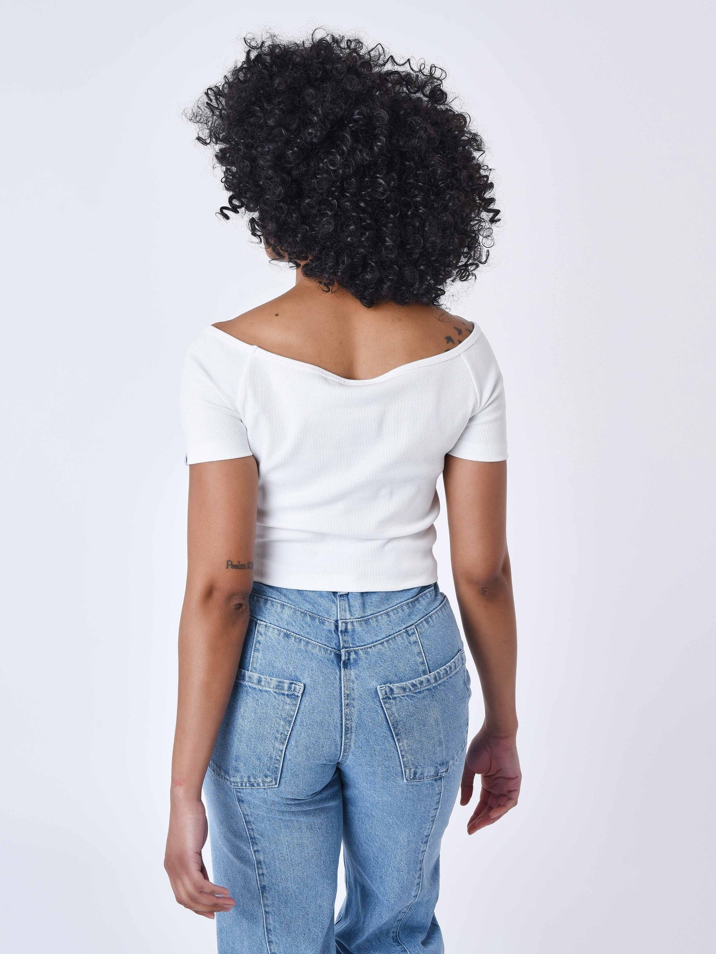 f231004-blanc-casse-modelshot