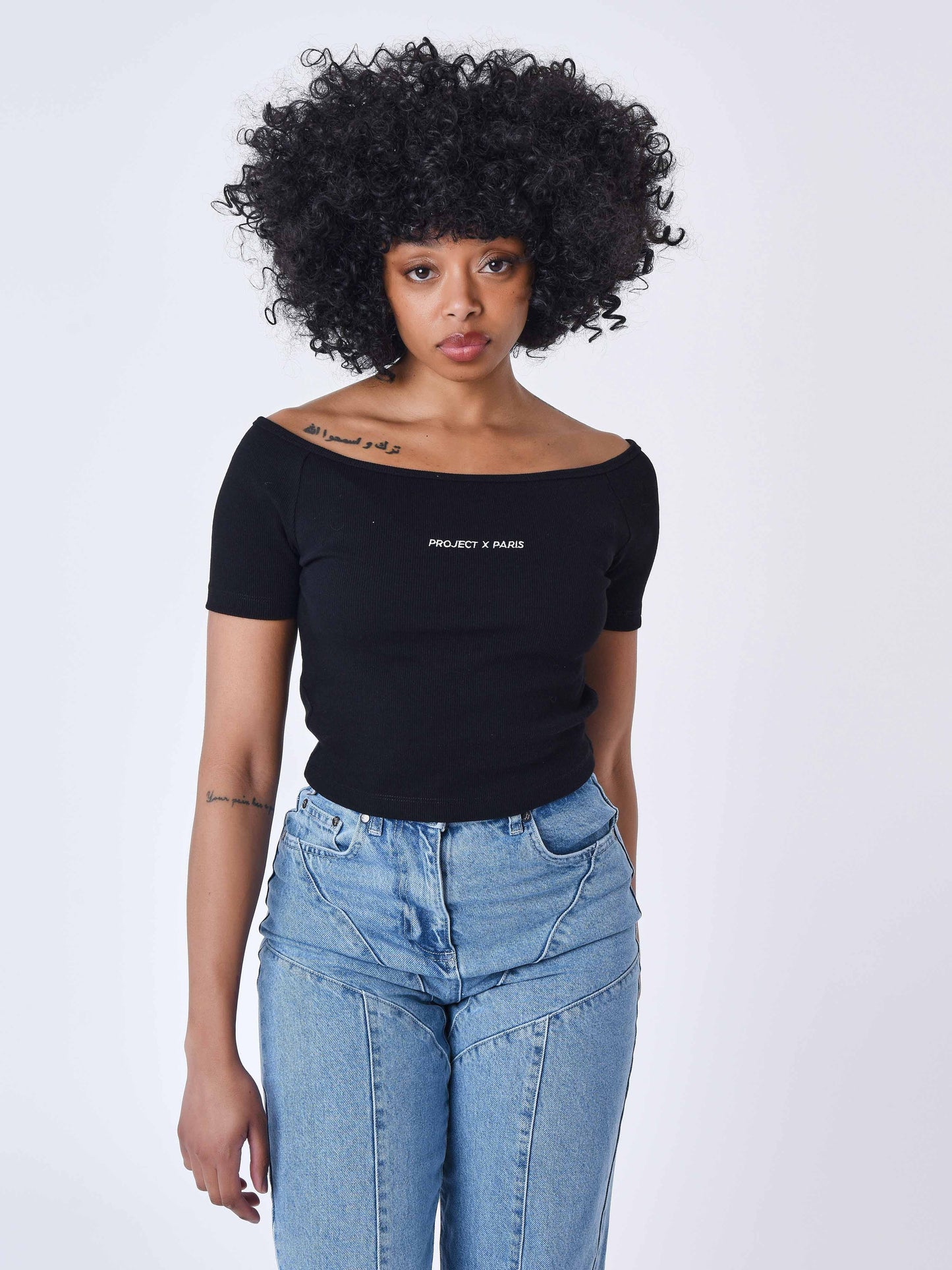 f231004-noir-modelshot