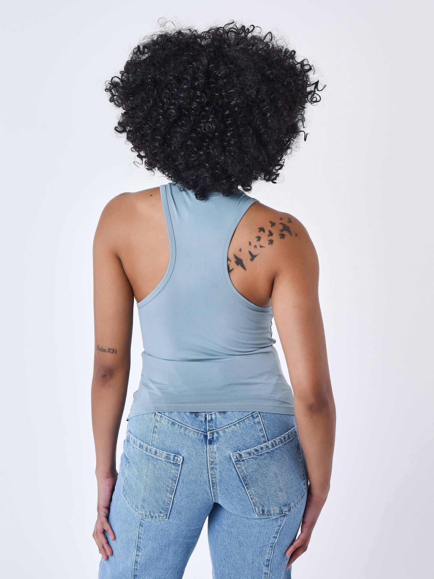 f231005-bleu-vert-modelshot
