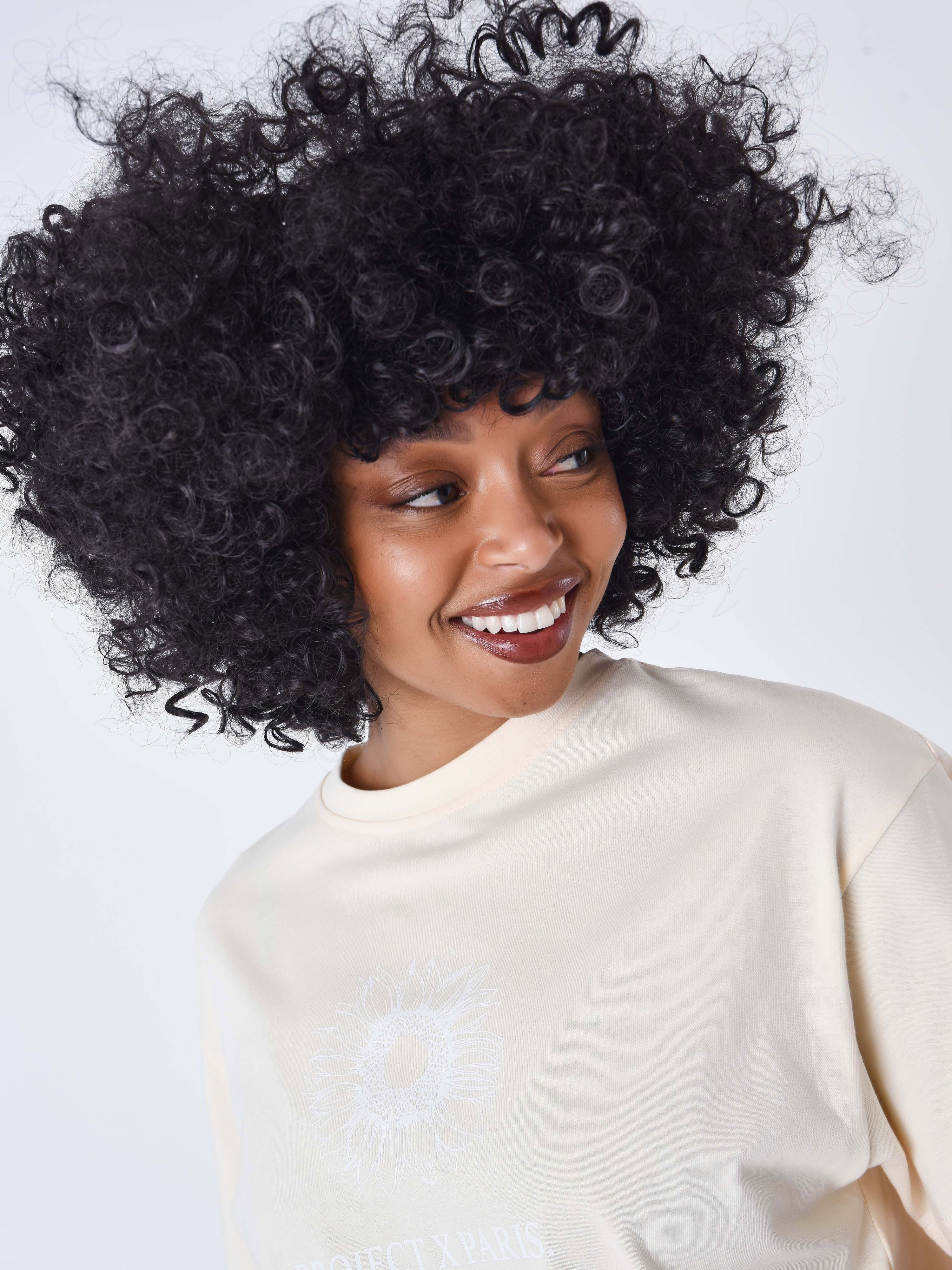 f231100-beige-modelshot