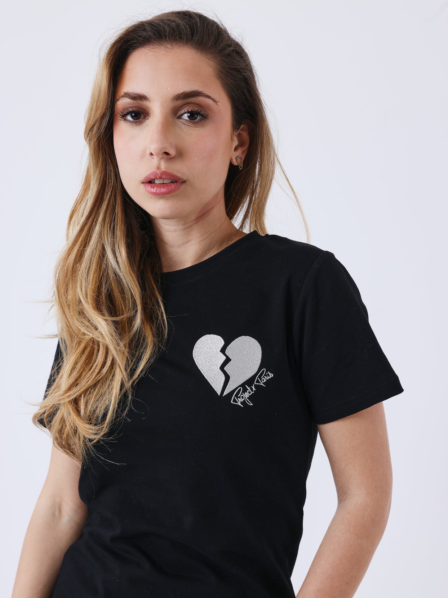 f231111-noir-modelshot
