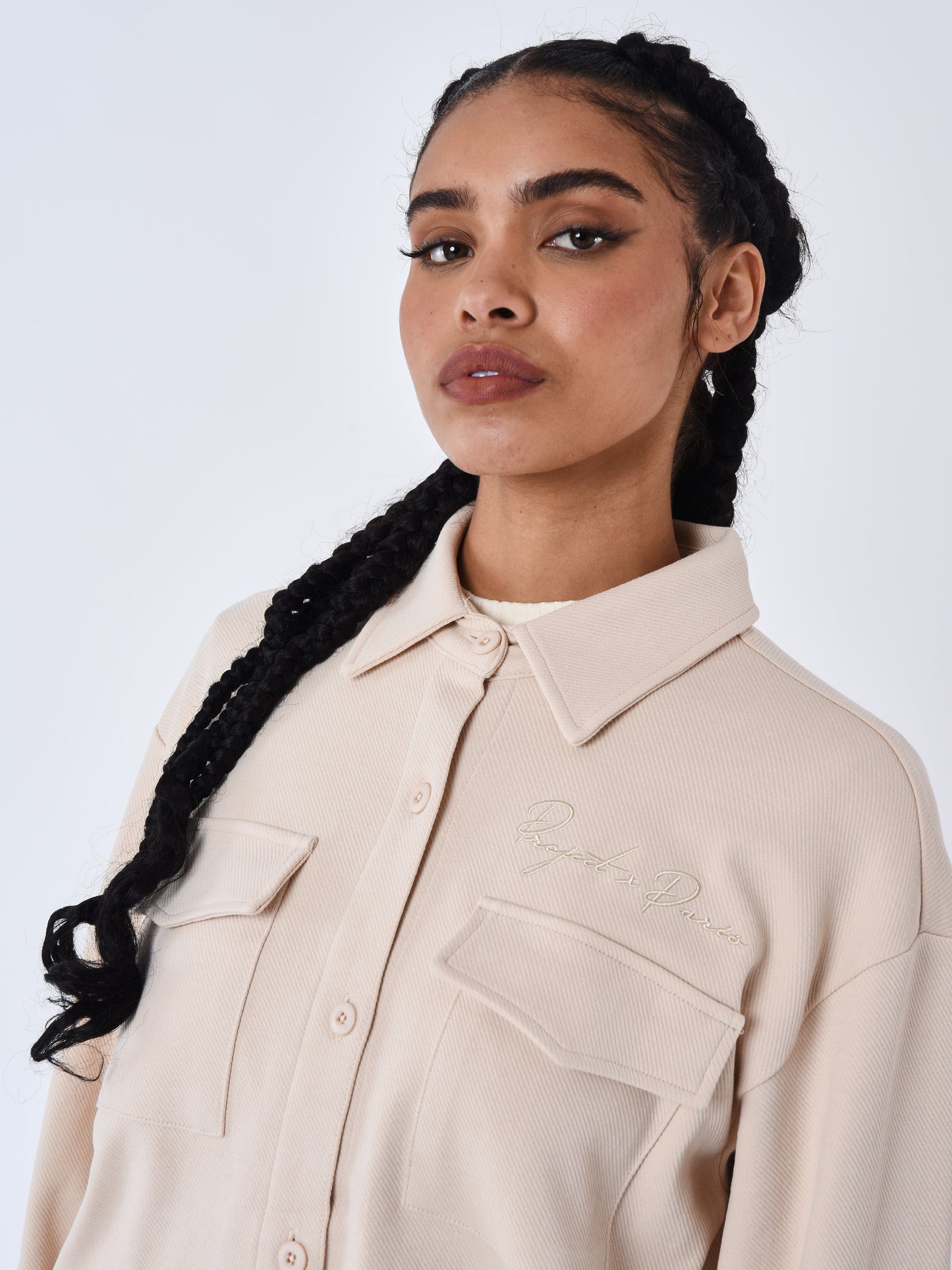 f233308-beige-modelshot