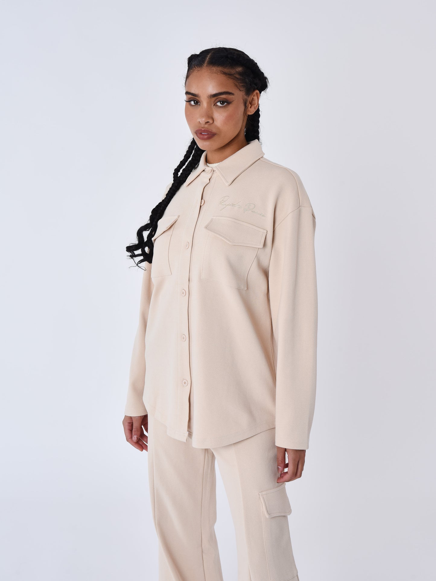 f233308-beige-modelshot