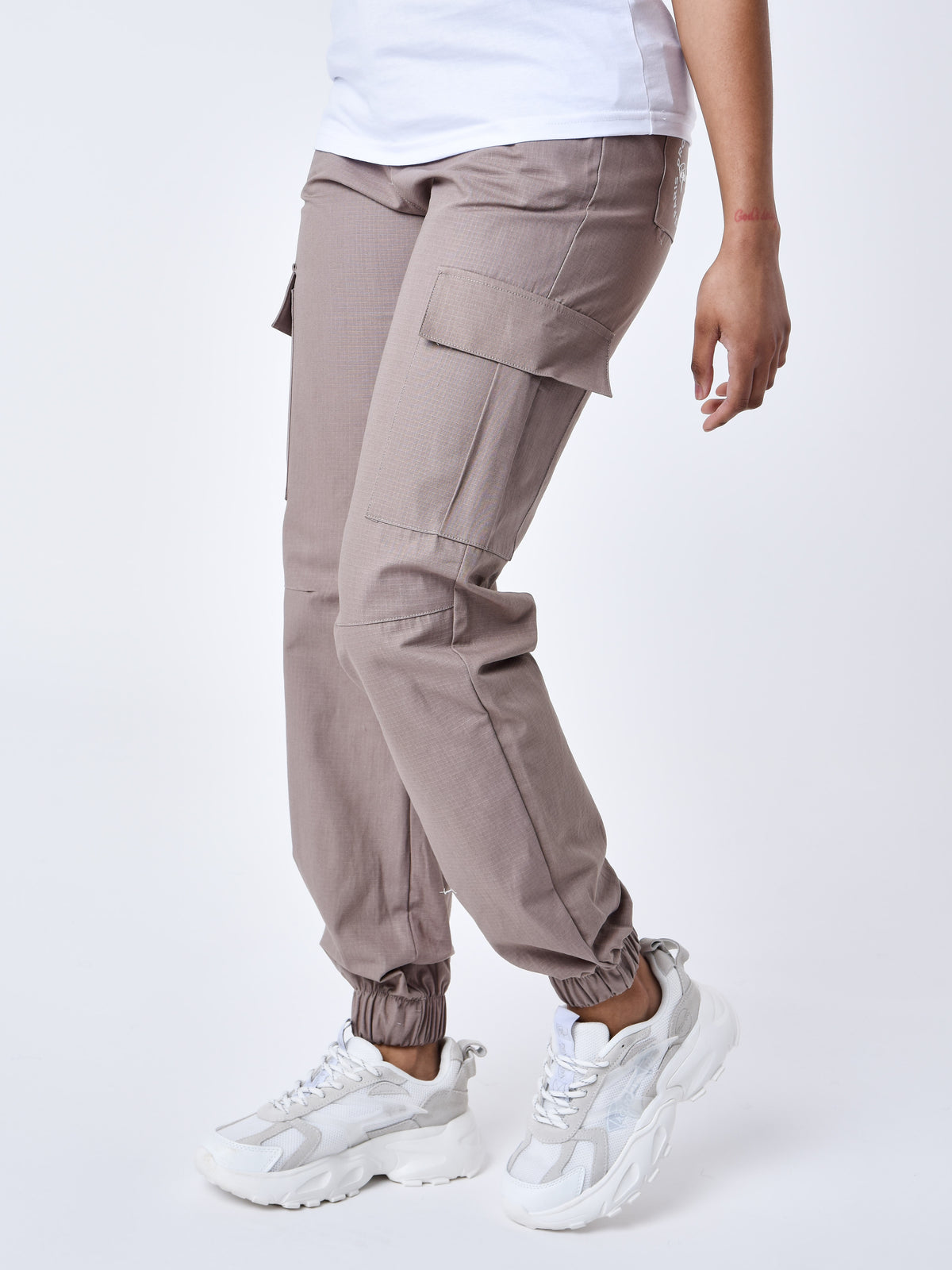 f234200-taupe