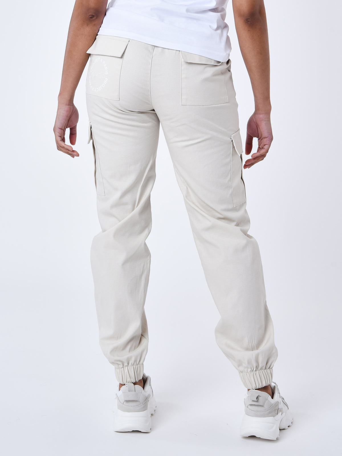 f234200-greige