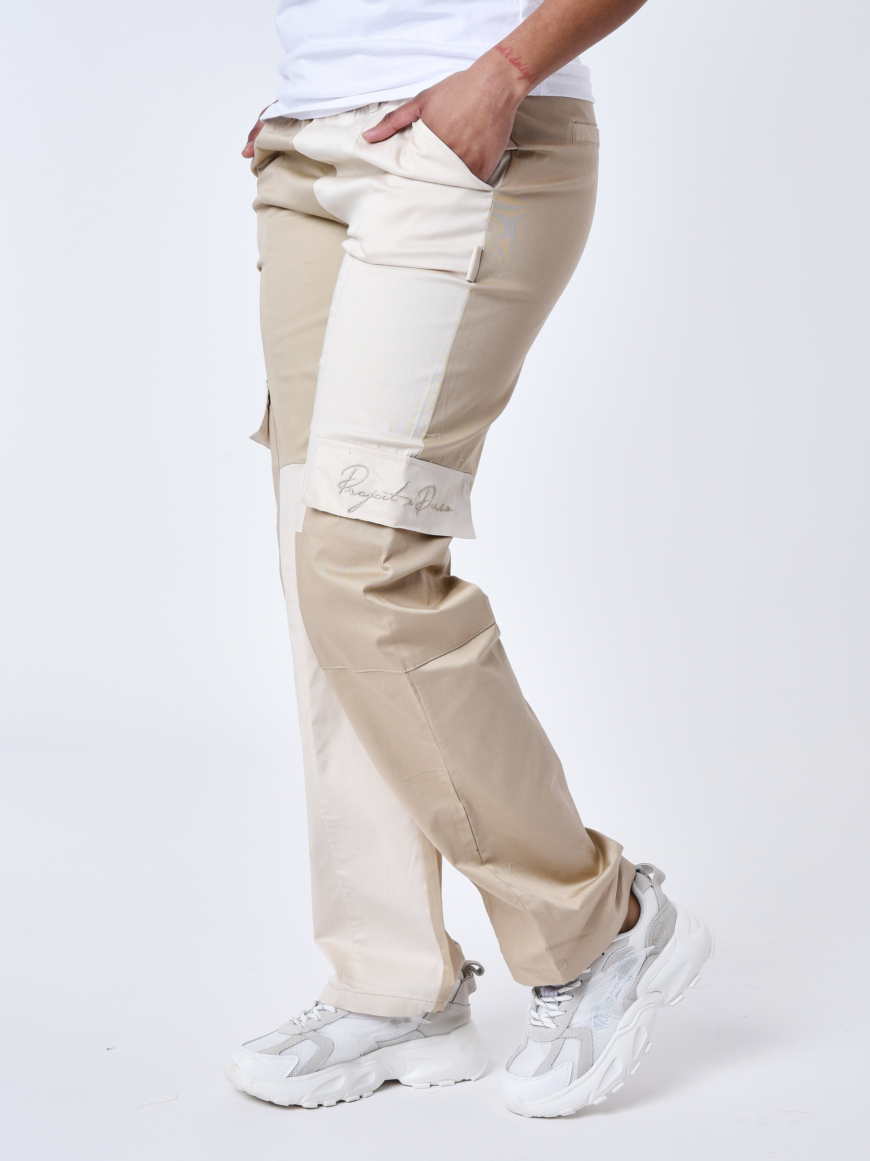 f234201-beige-modelshot