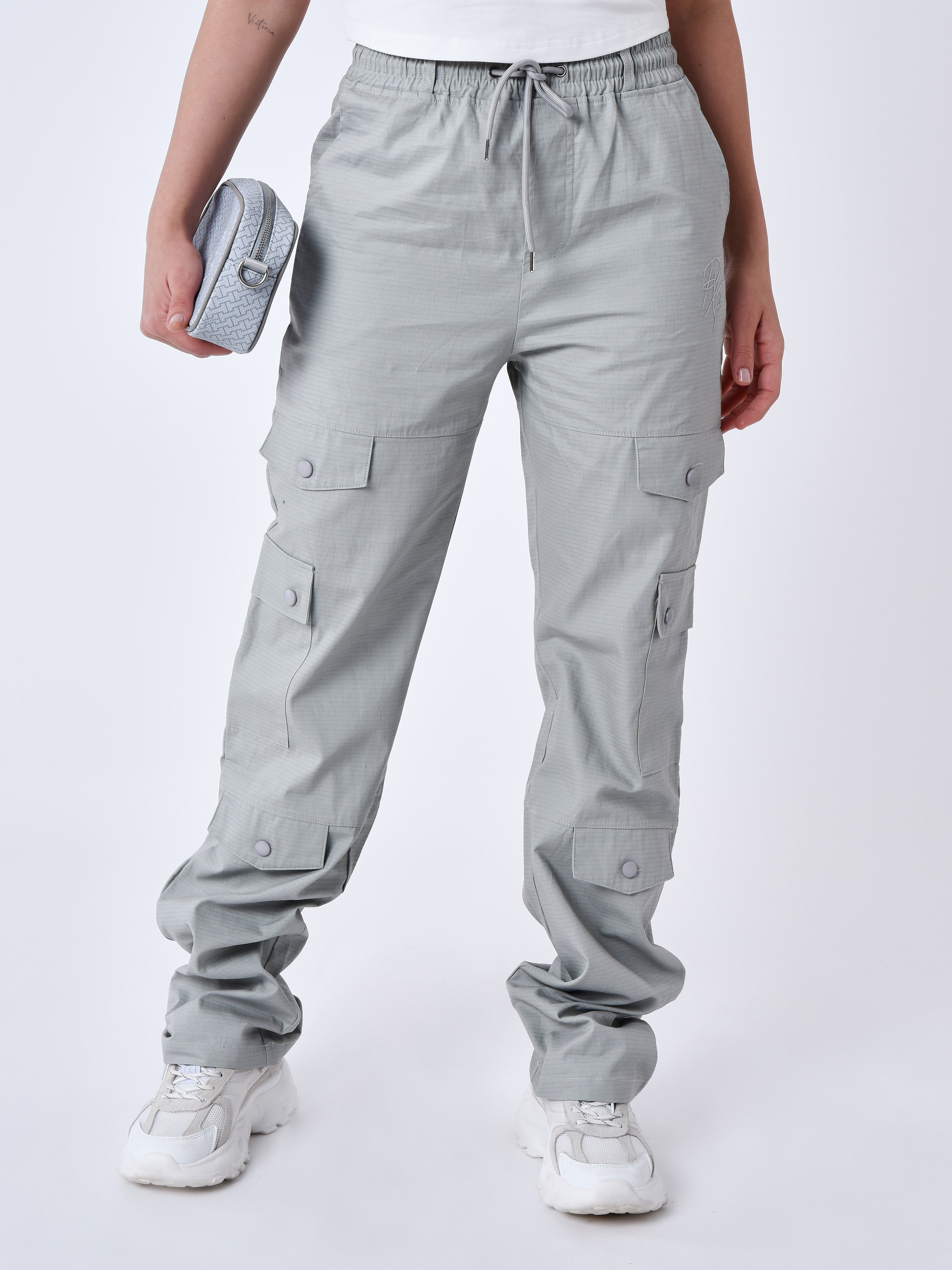 Textured multi-pocket cargo-2