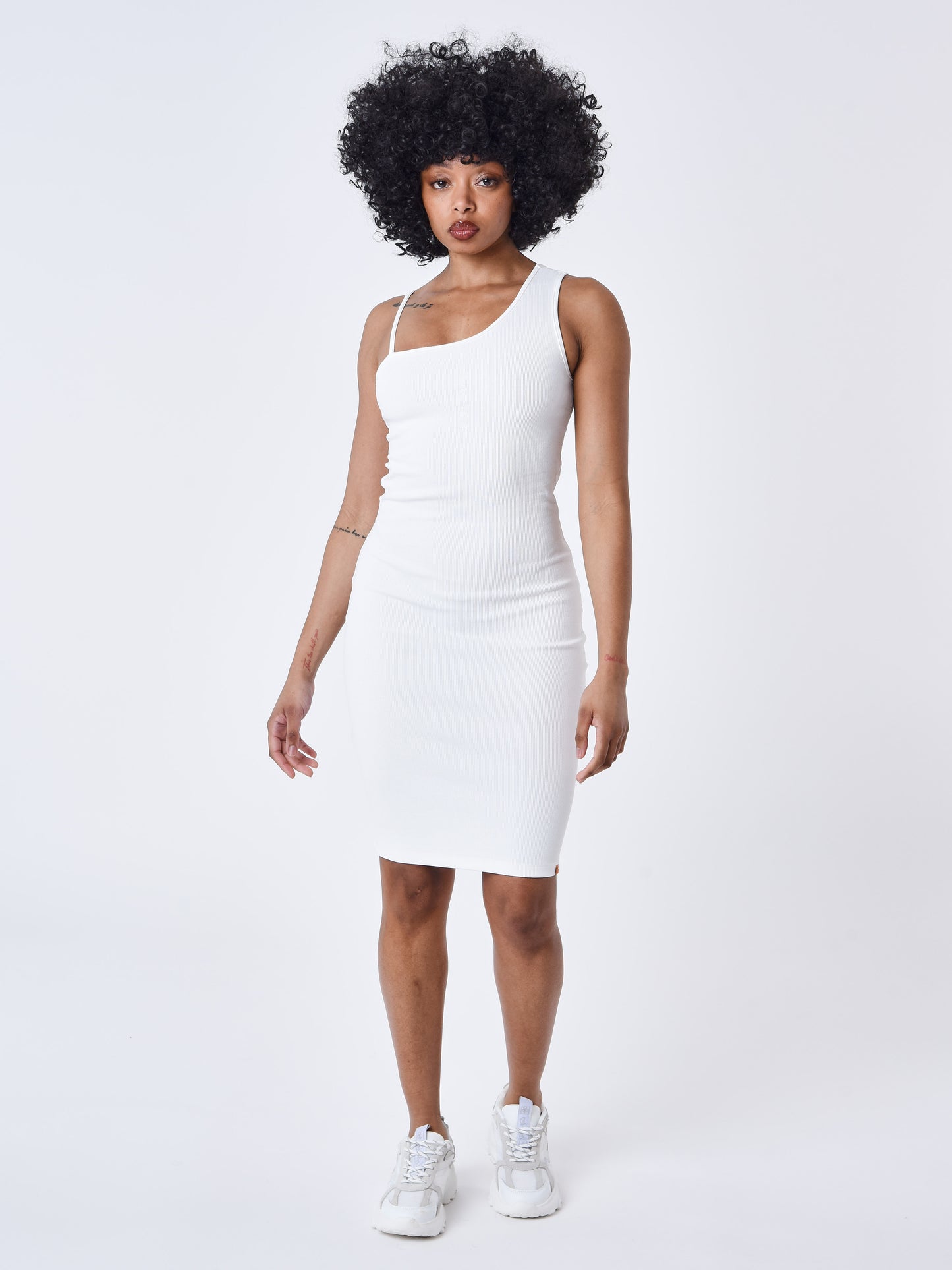 f237702-blanc-casse-modelshot