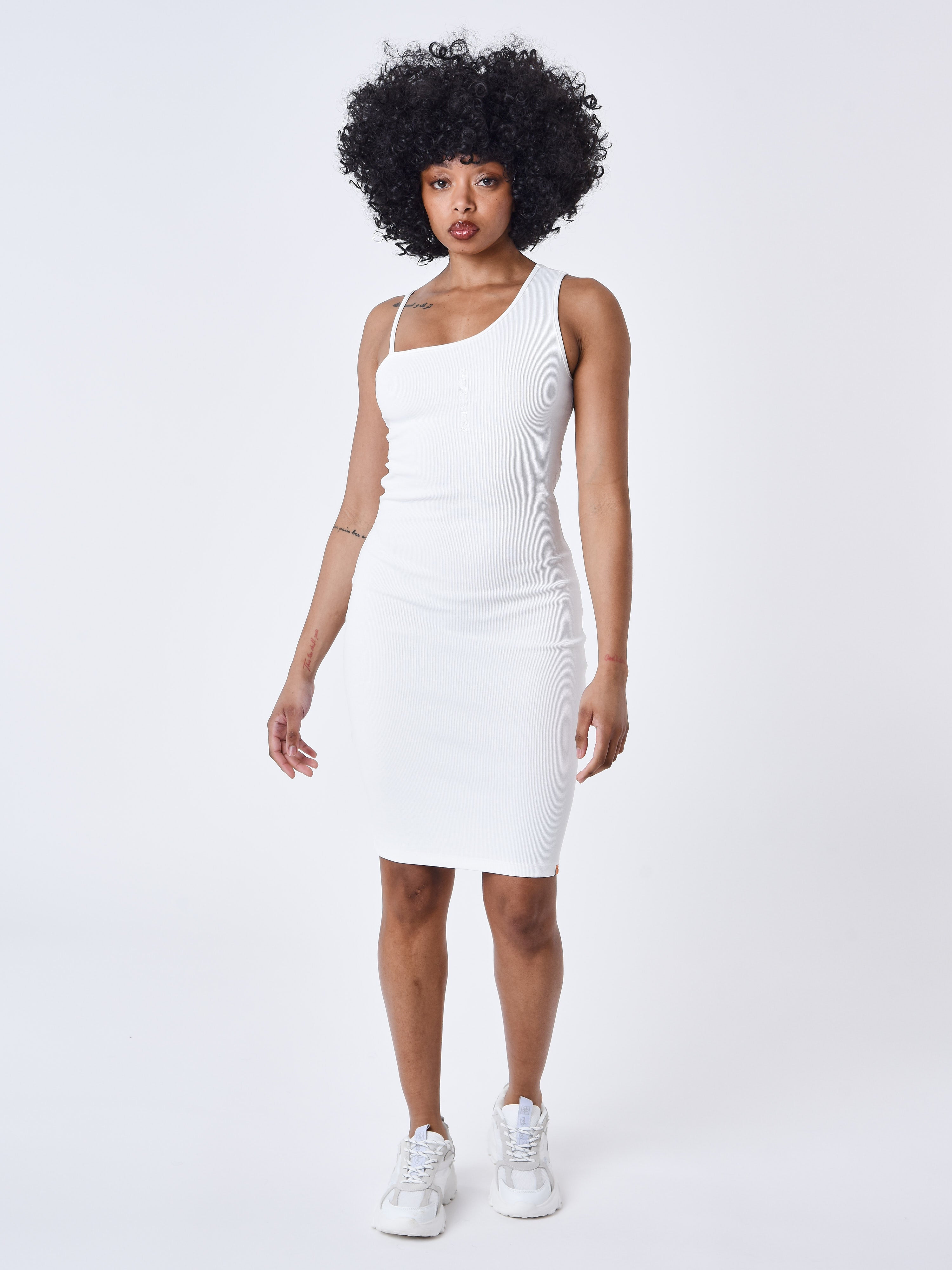 f237702-blanc-casse-modelshot