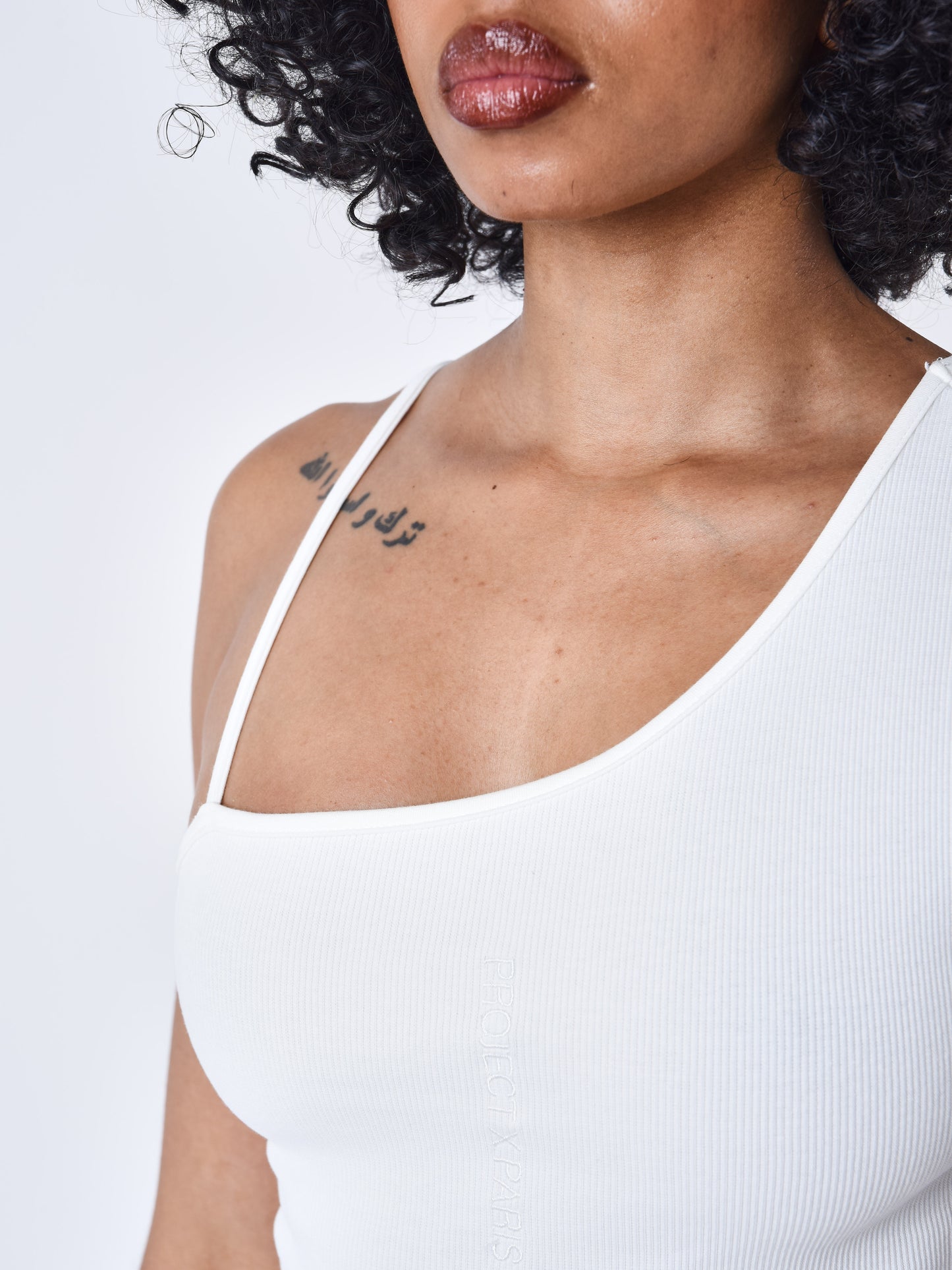 f237702-blanc-casse-modelshot