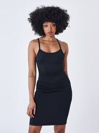 f237705-noir-modelshot