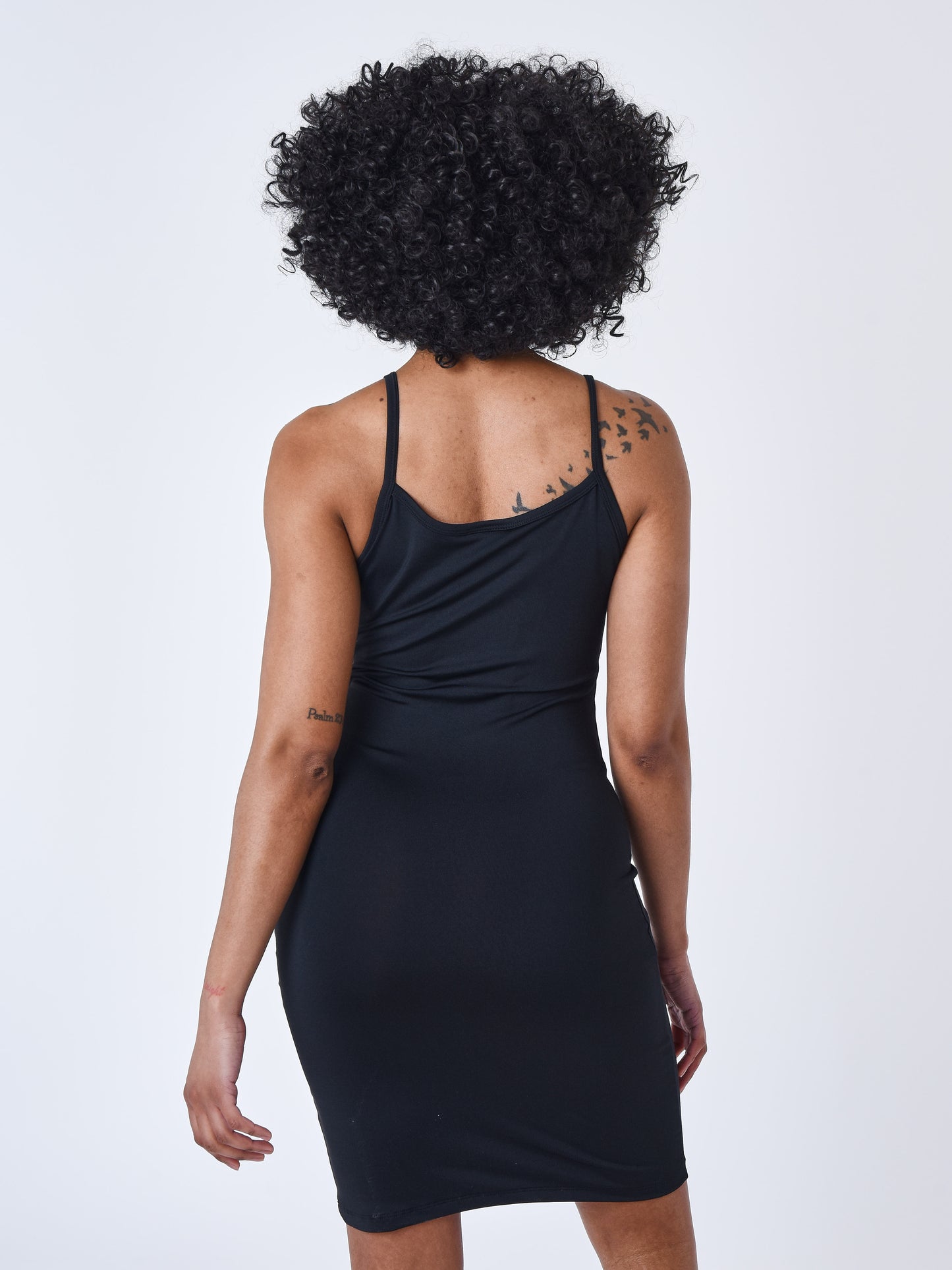 f237705-noir-modelshot