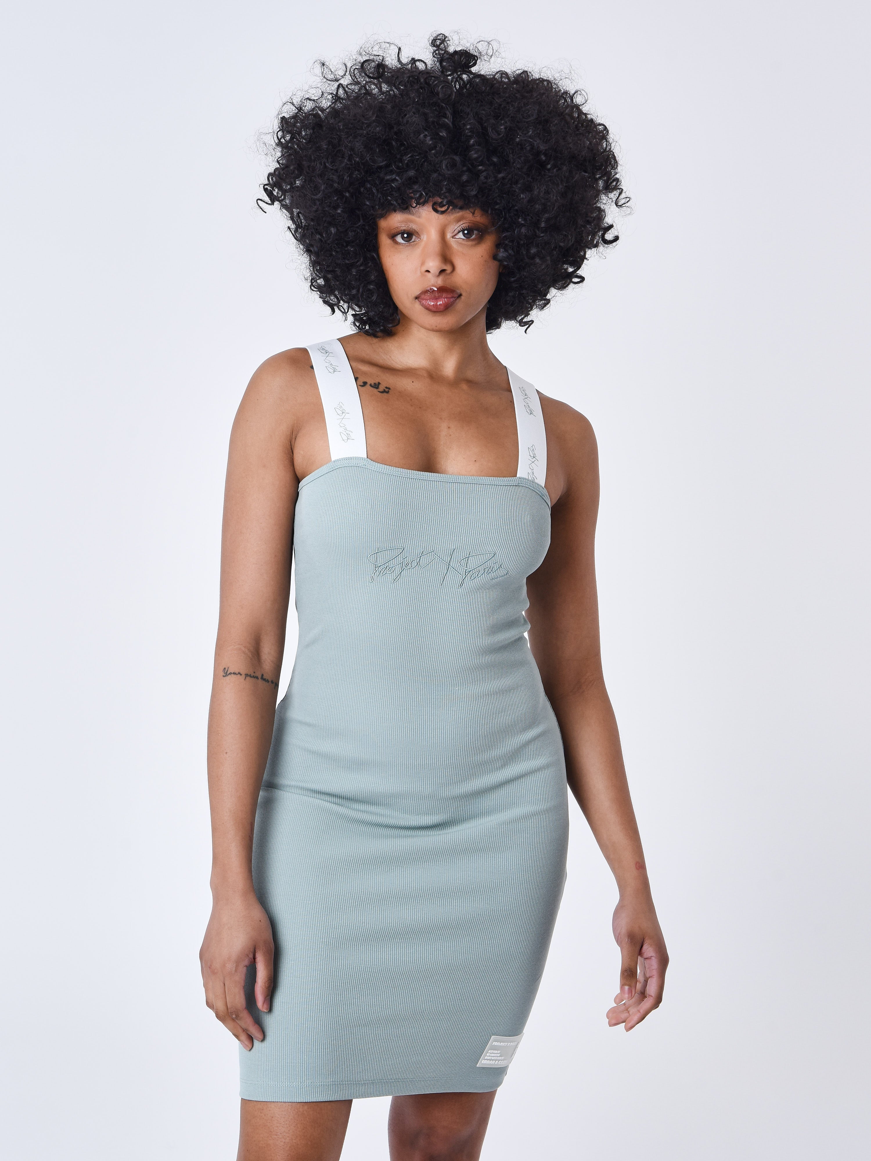 f237706-bleu-vert-modelshot