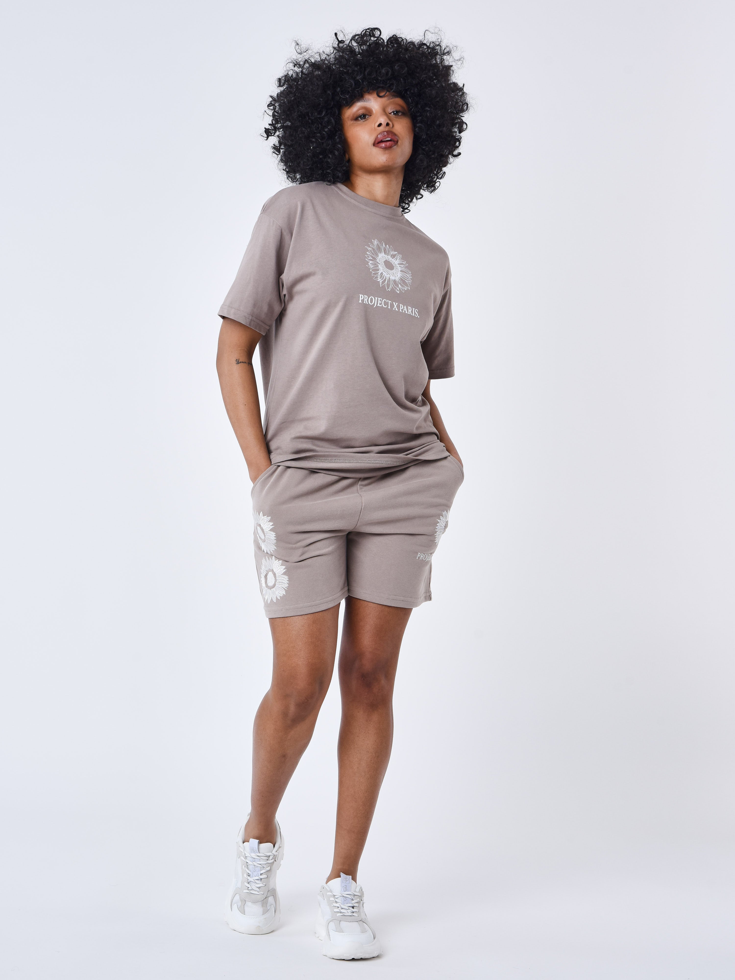 Broderet blomster shorts-1