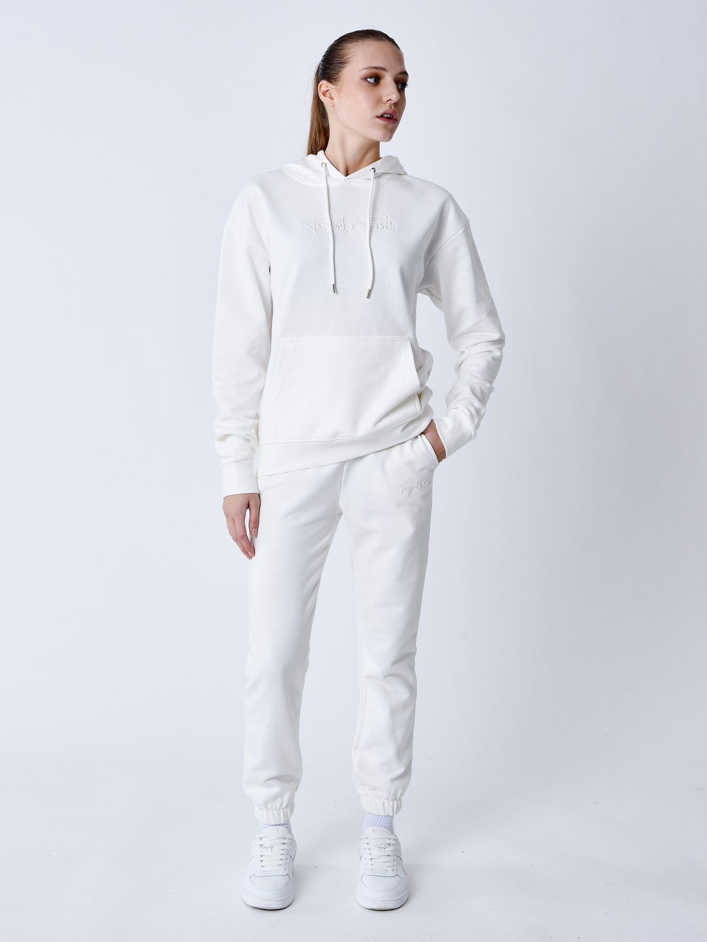 f244138-2-blanc-casse