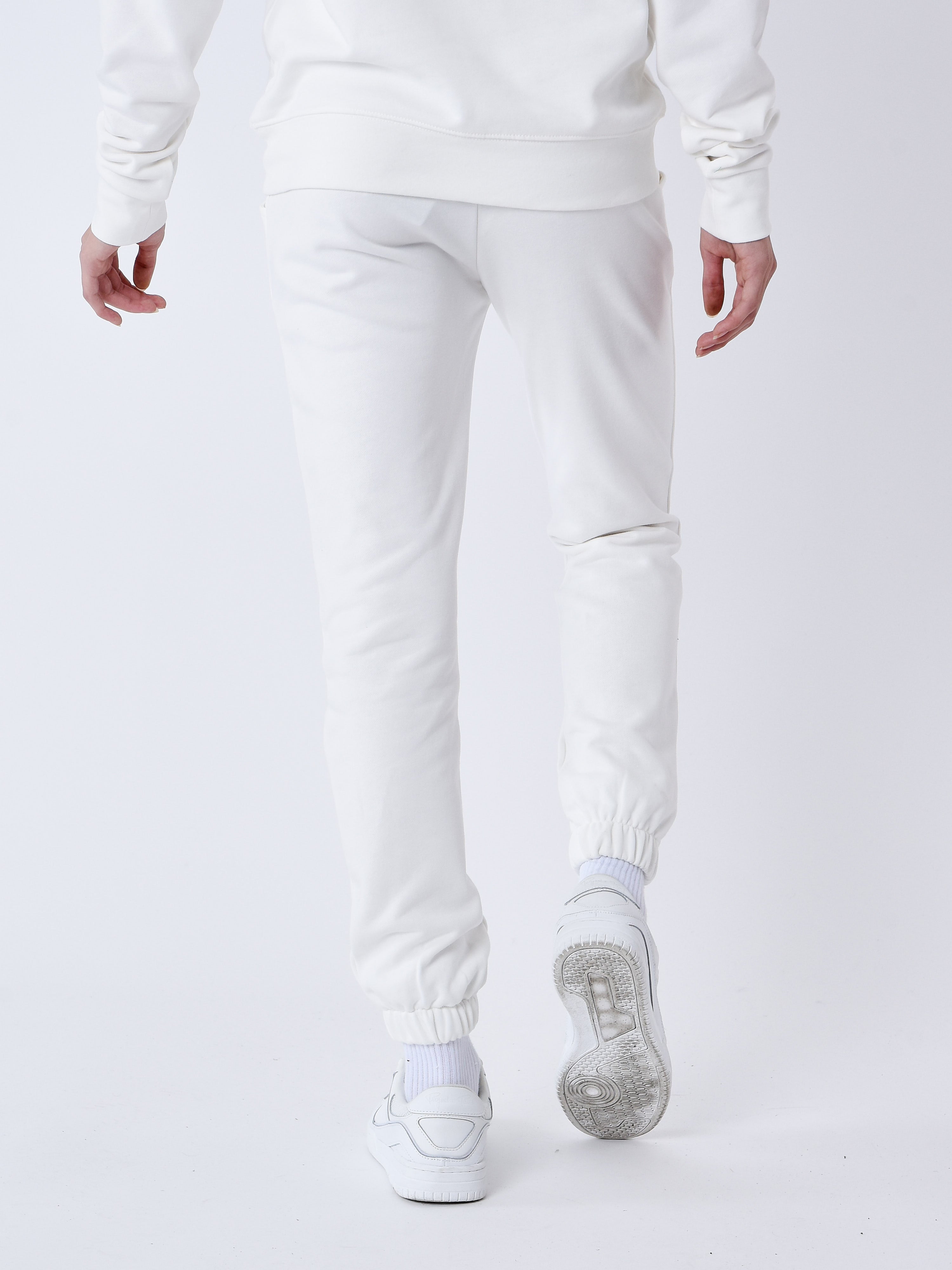 f244138-2-4754-blanc-casse