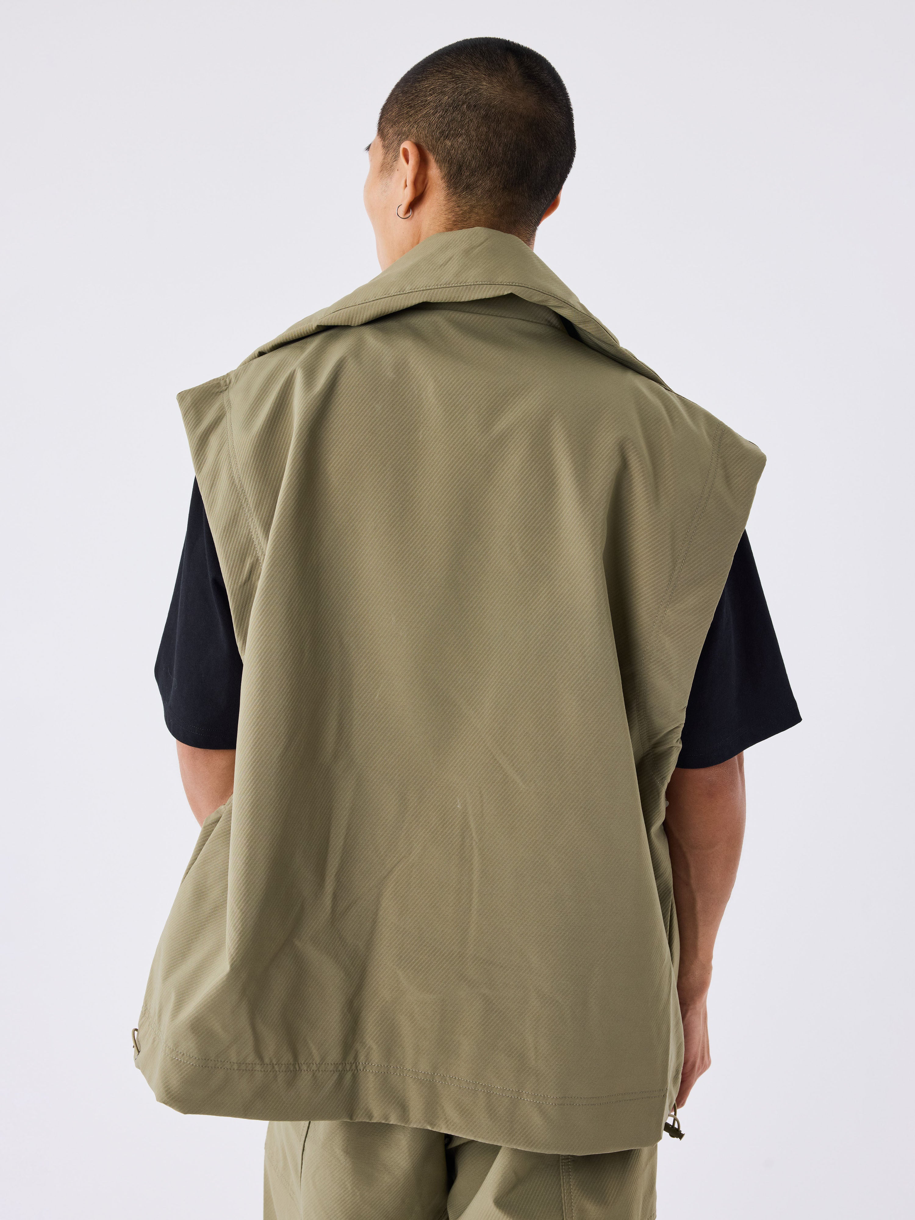 gilet-oversize-a-poches-olive
